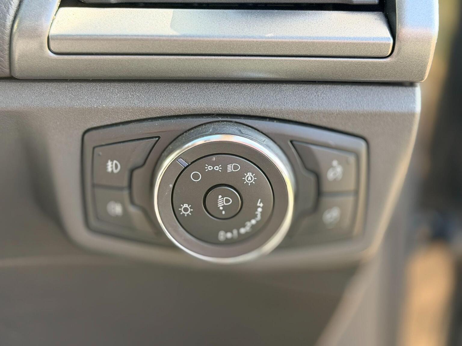 2018 Ford Mondeo image 27