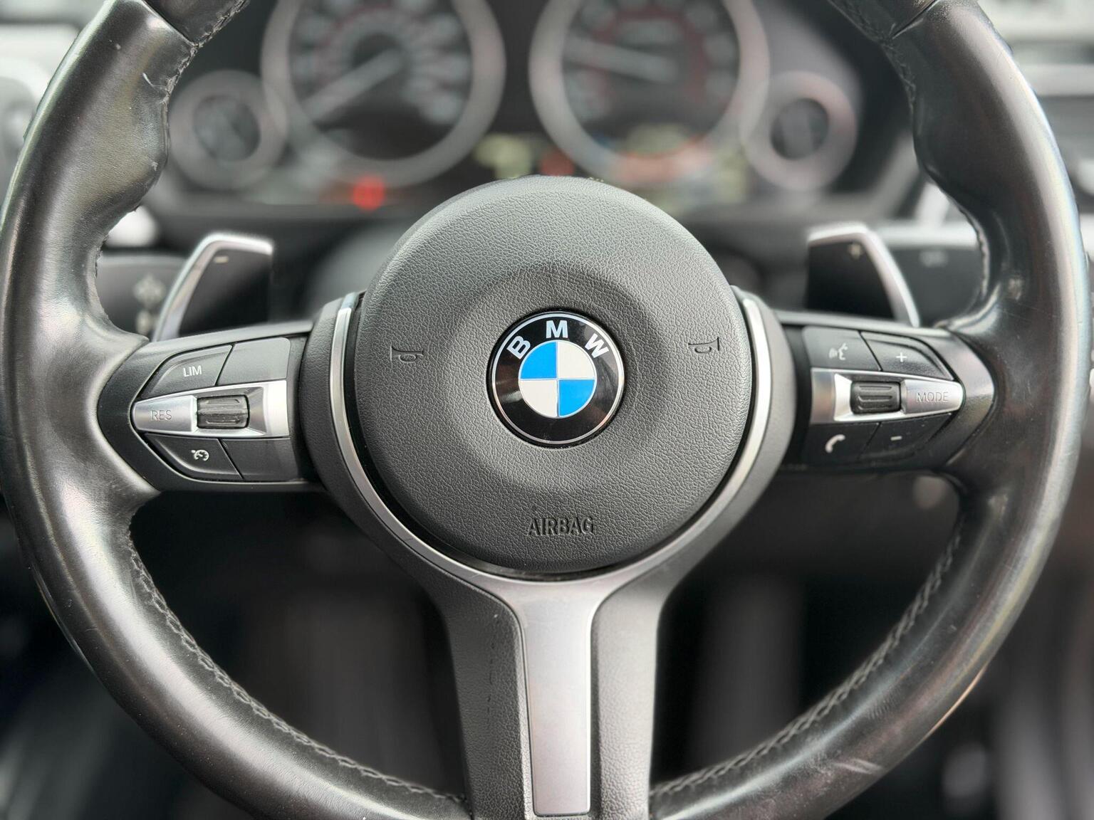 2018 BMW 3 Series image 52