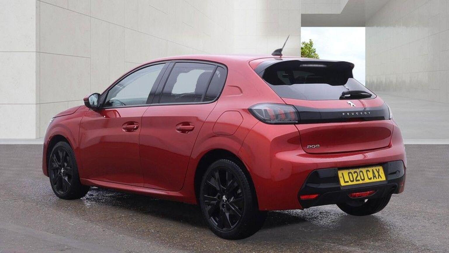 2020 Peugeot 208 image 6
