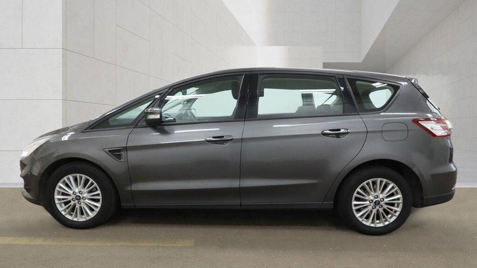 2019 Ford S-Max image 7