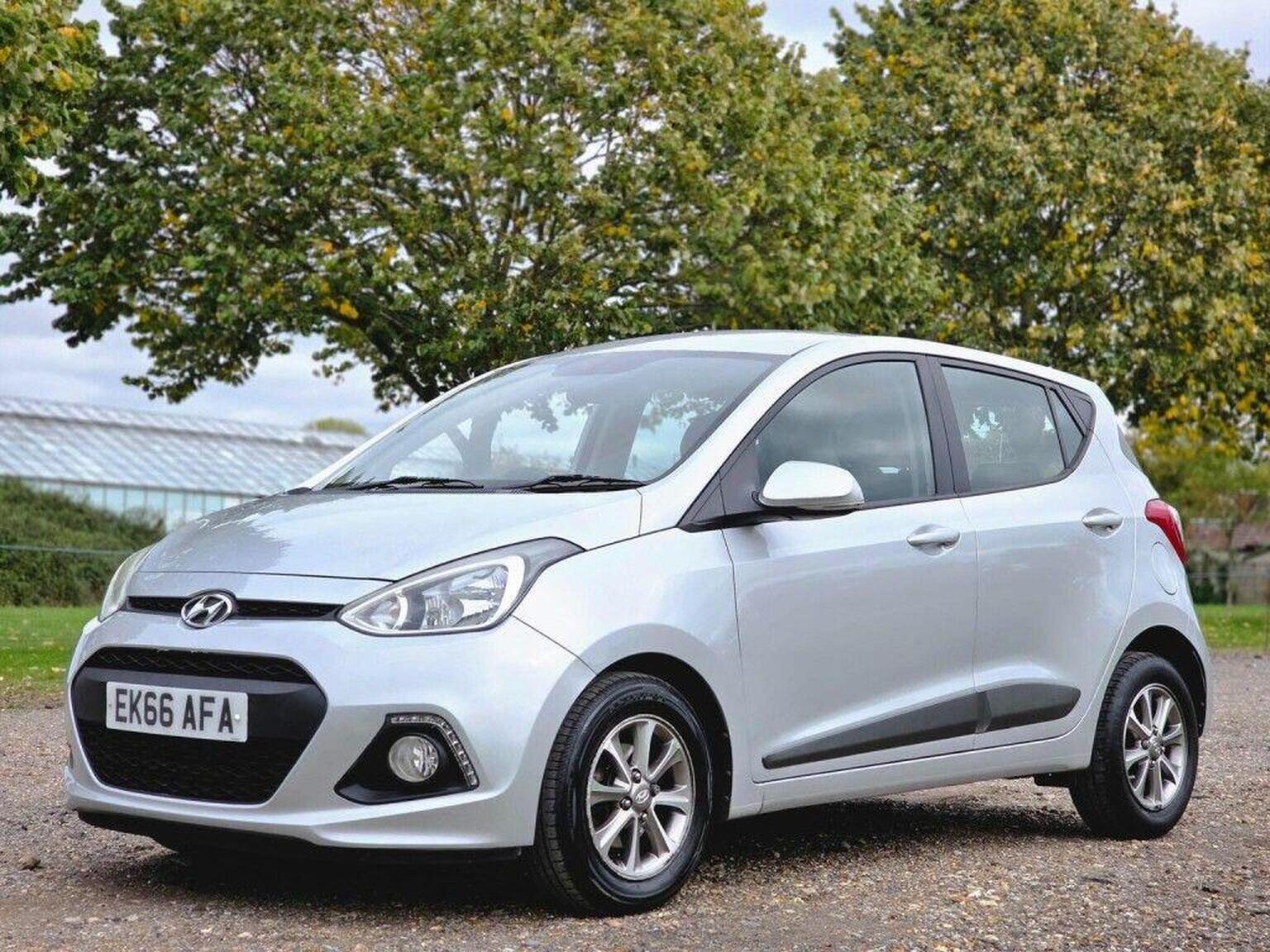 2016 Hyundai i10 image 17