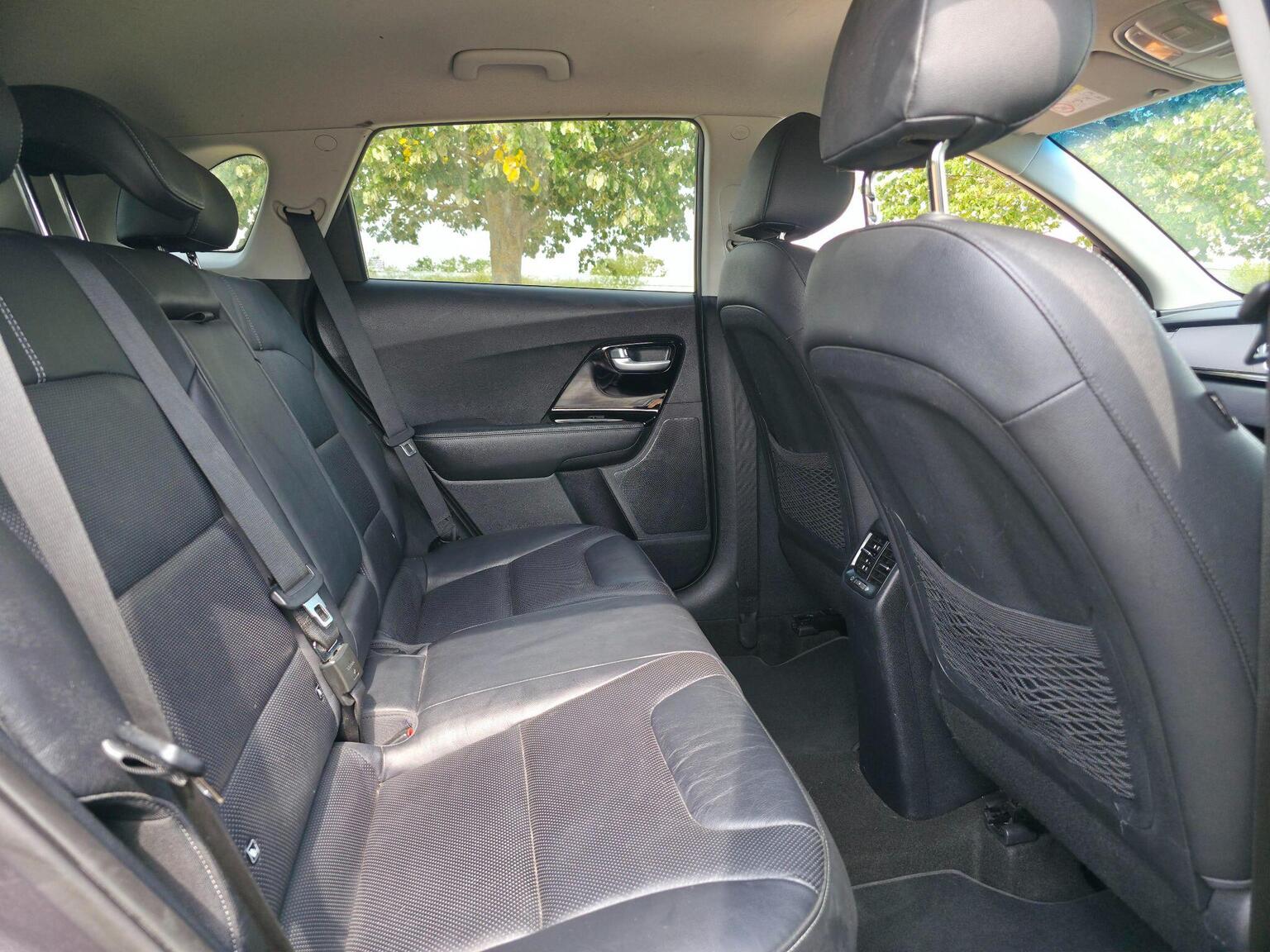 2017 Kia Niro image 24
