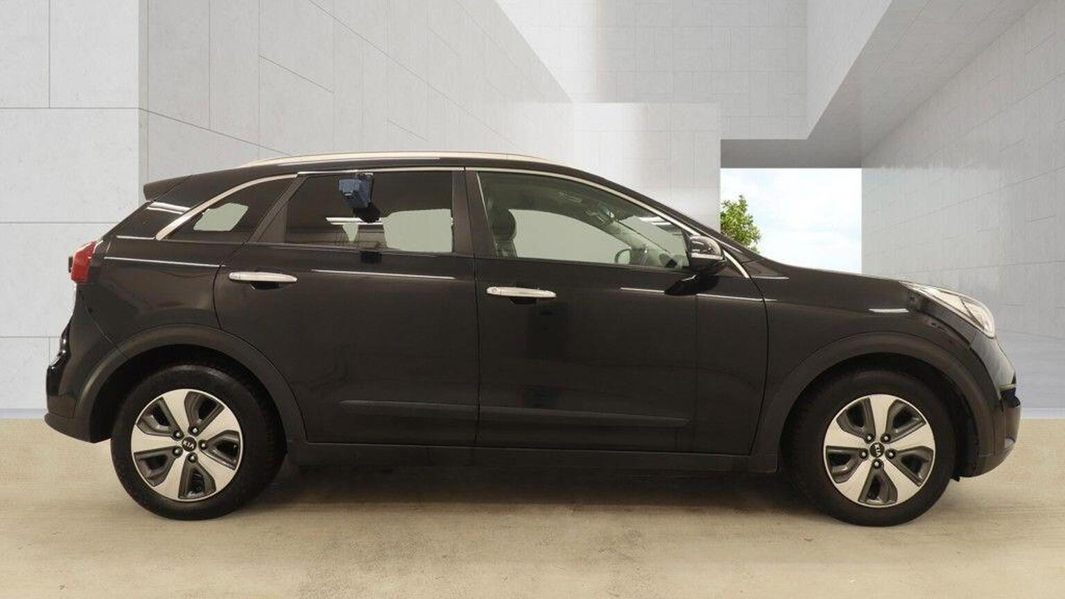 2019 Kia Niro image 2