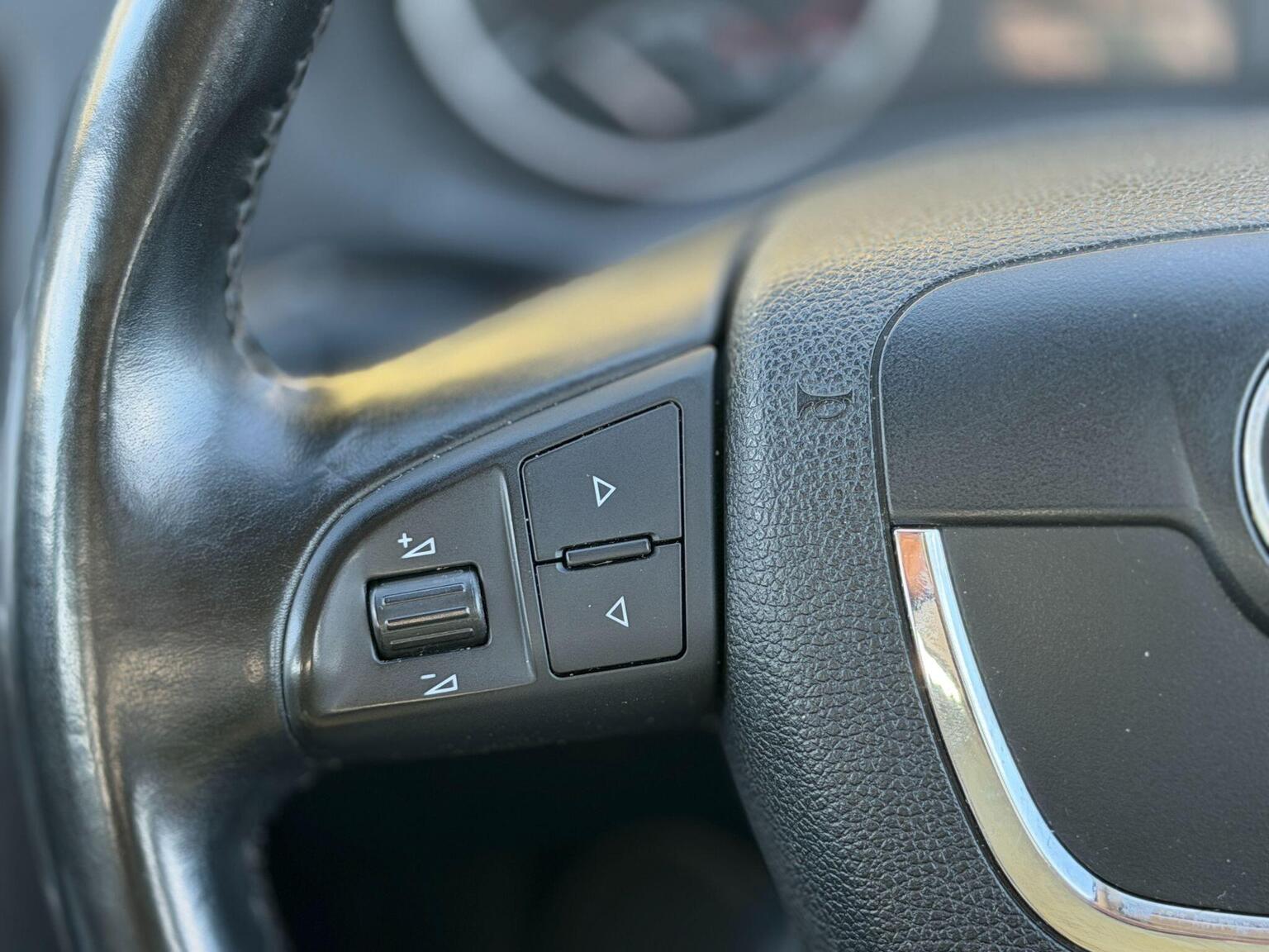 2009 Skoda Octavia image 30