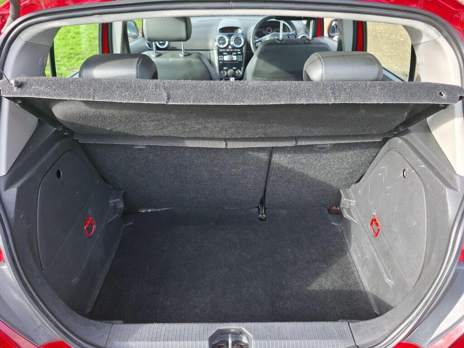 2013 Vauxhall Corsa image 34