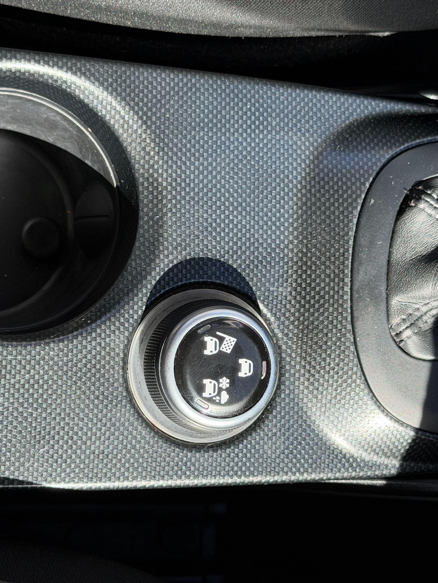 2016 Fiat 500X image 36