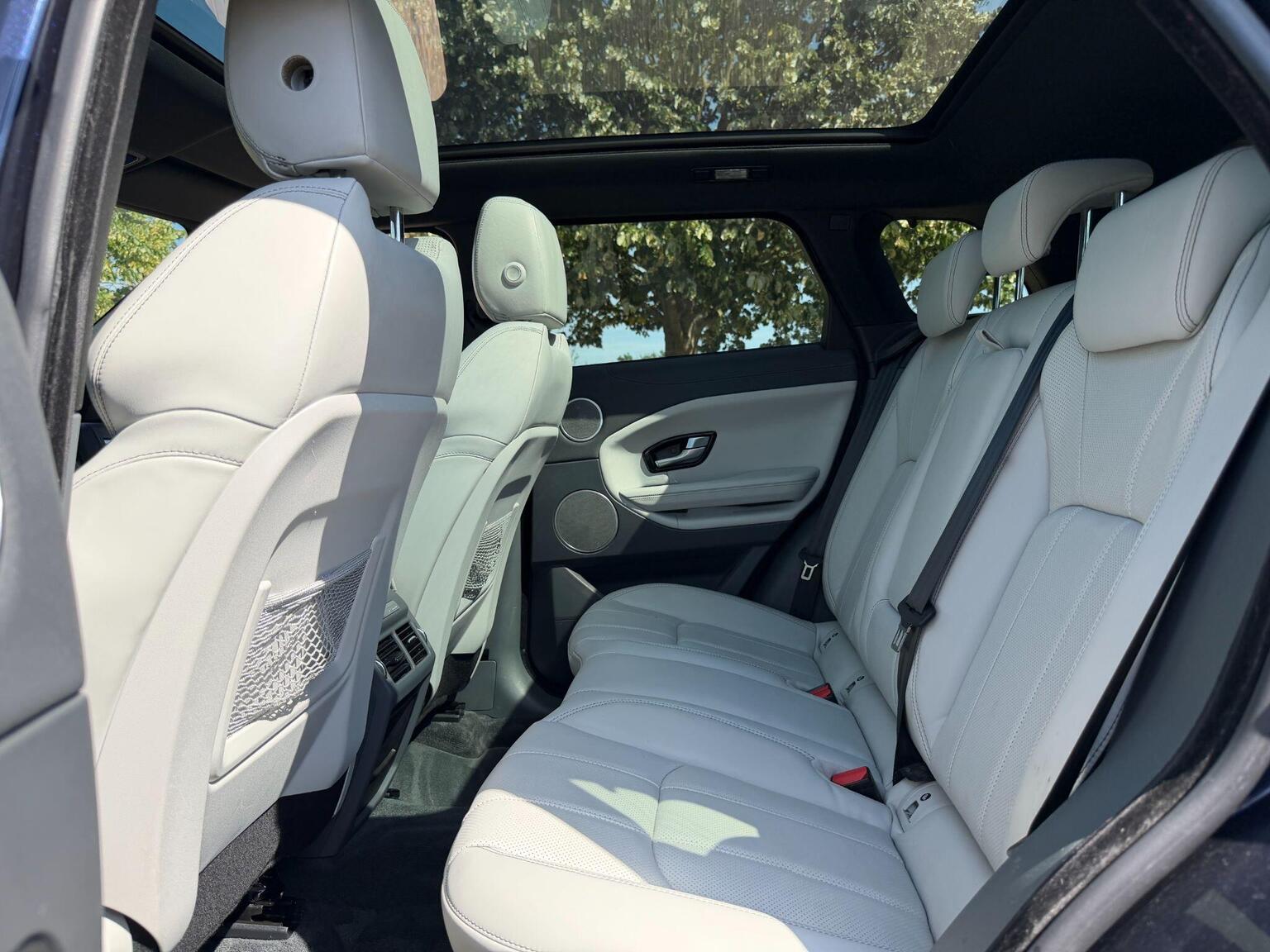 2017 Land Rover Range Rover Evoque image 27