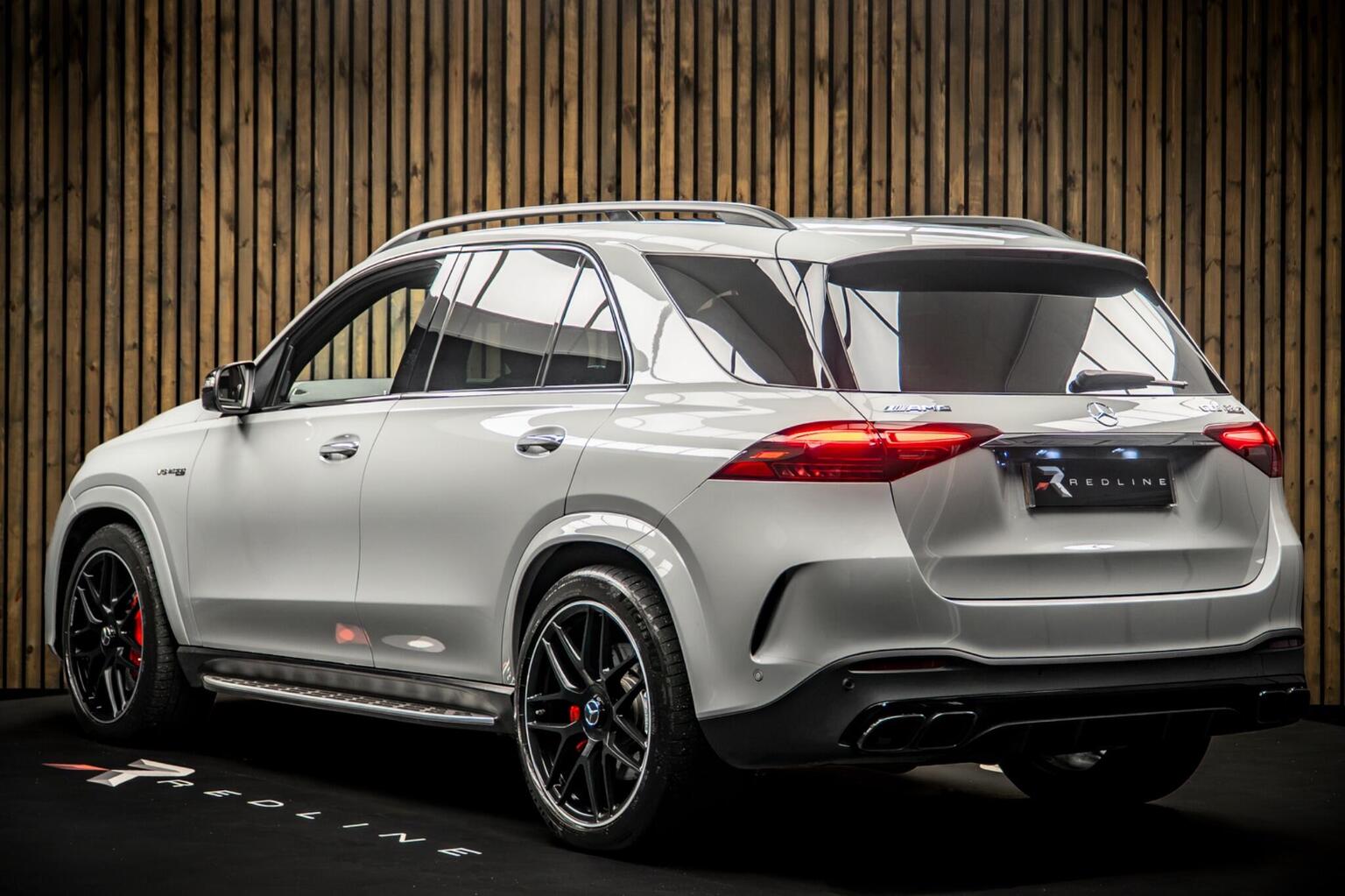 2025 Mercedes-Benz GLE GLE63 AMG S Night Edition — photograph 3