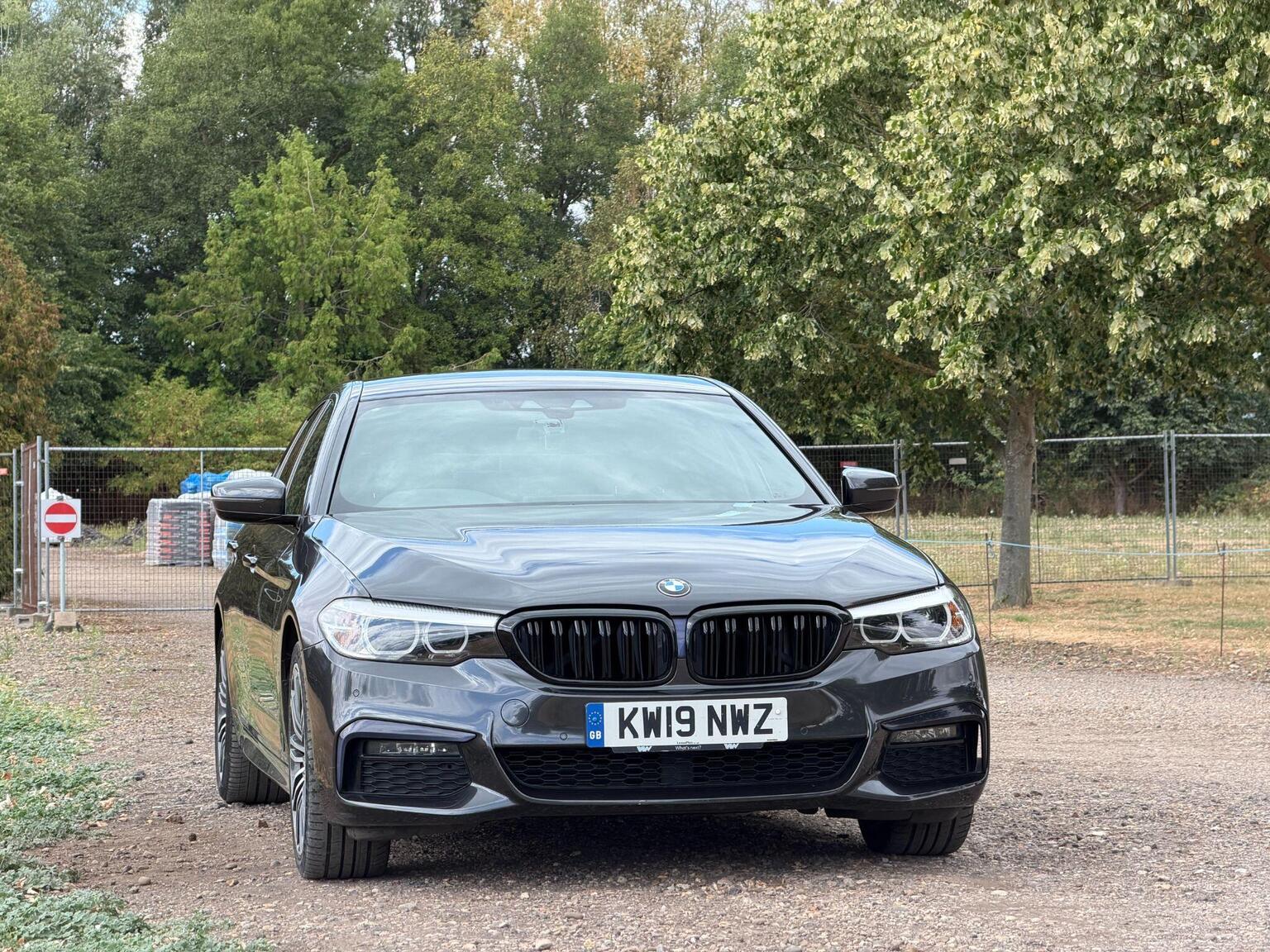 2019 BMW 5 Series image 22