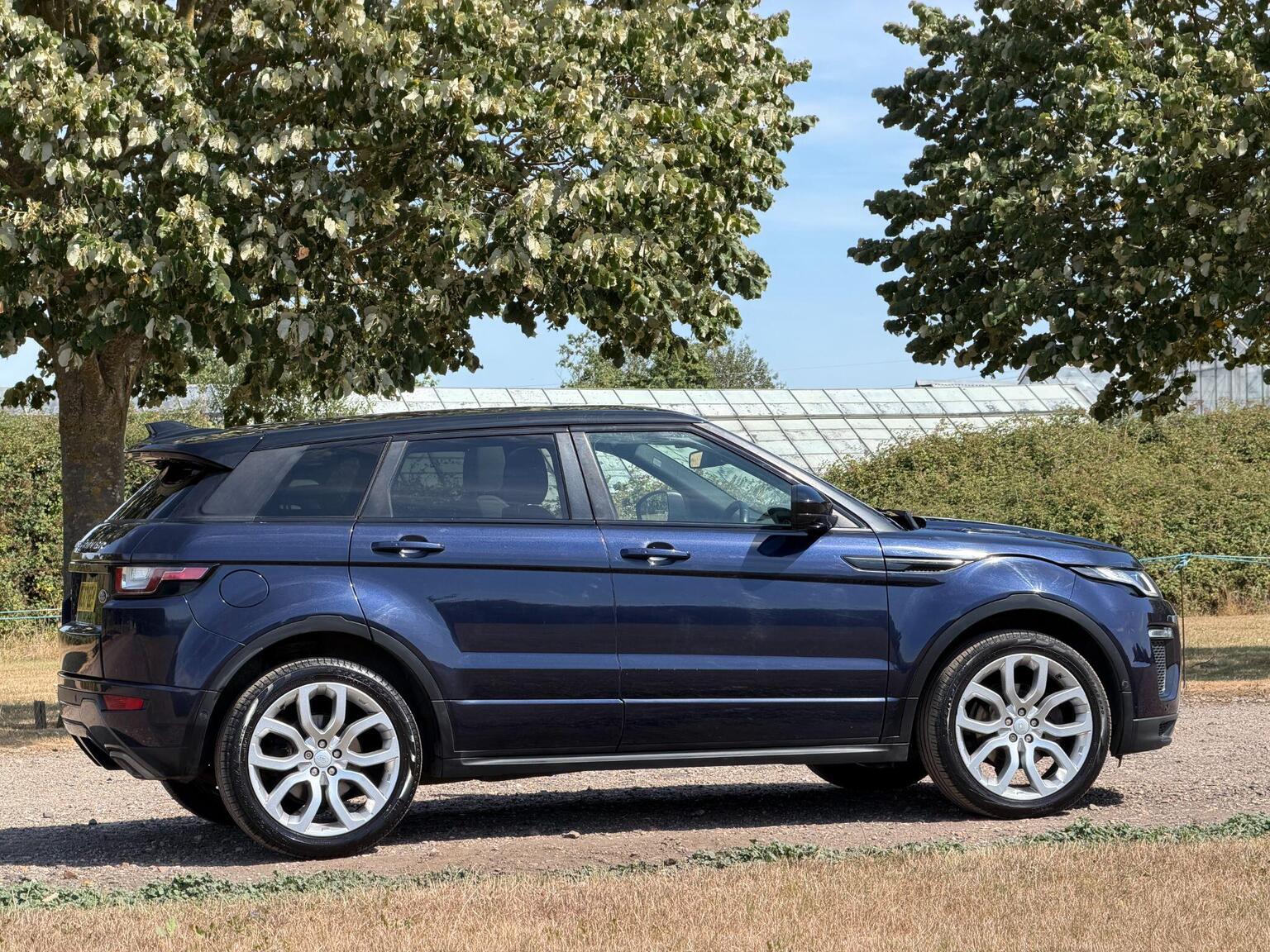 2017 Land Rover Range Rover Evoque image 4