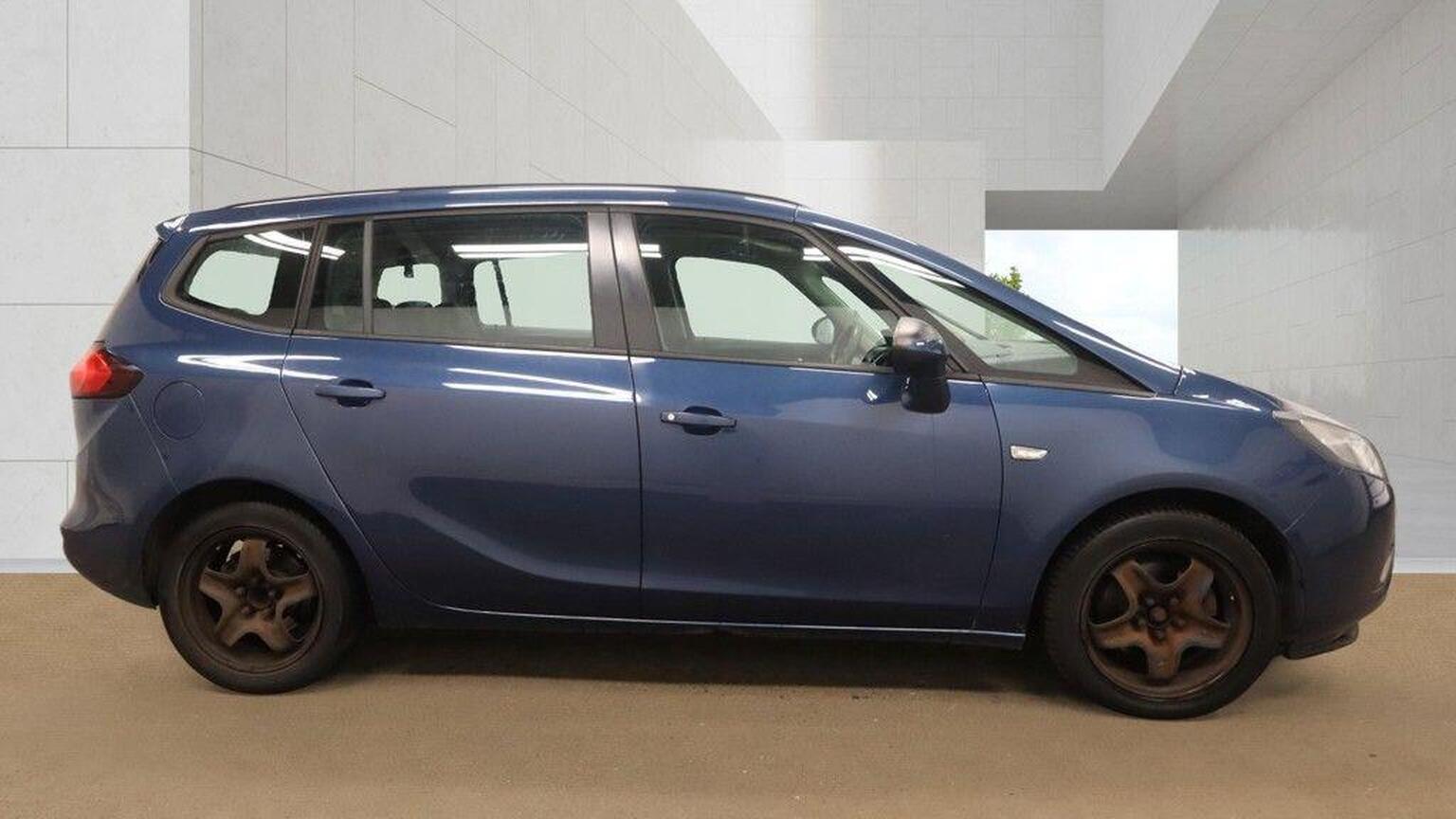 2015 Vauxhall Zafira Tourer image 2