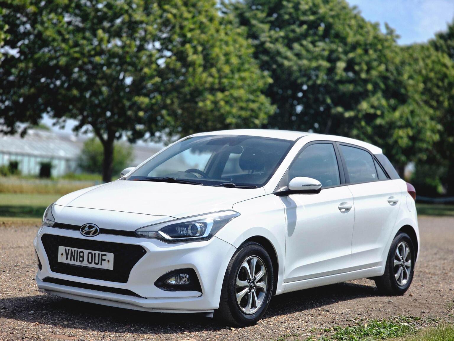 2018 Hyundai i20 image 17