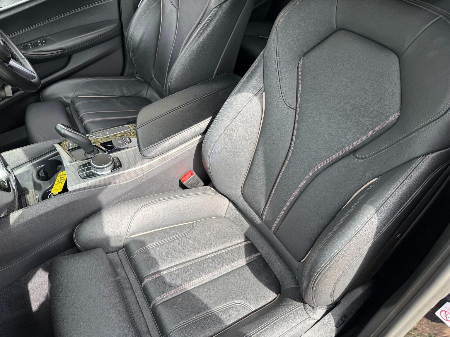 2019 BMW 5 Series image 31