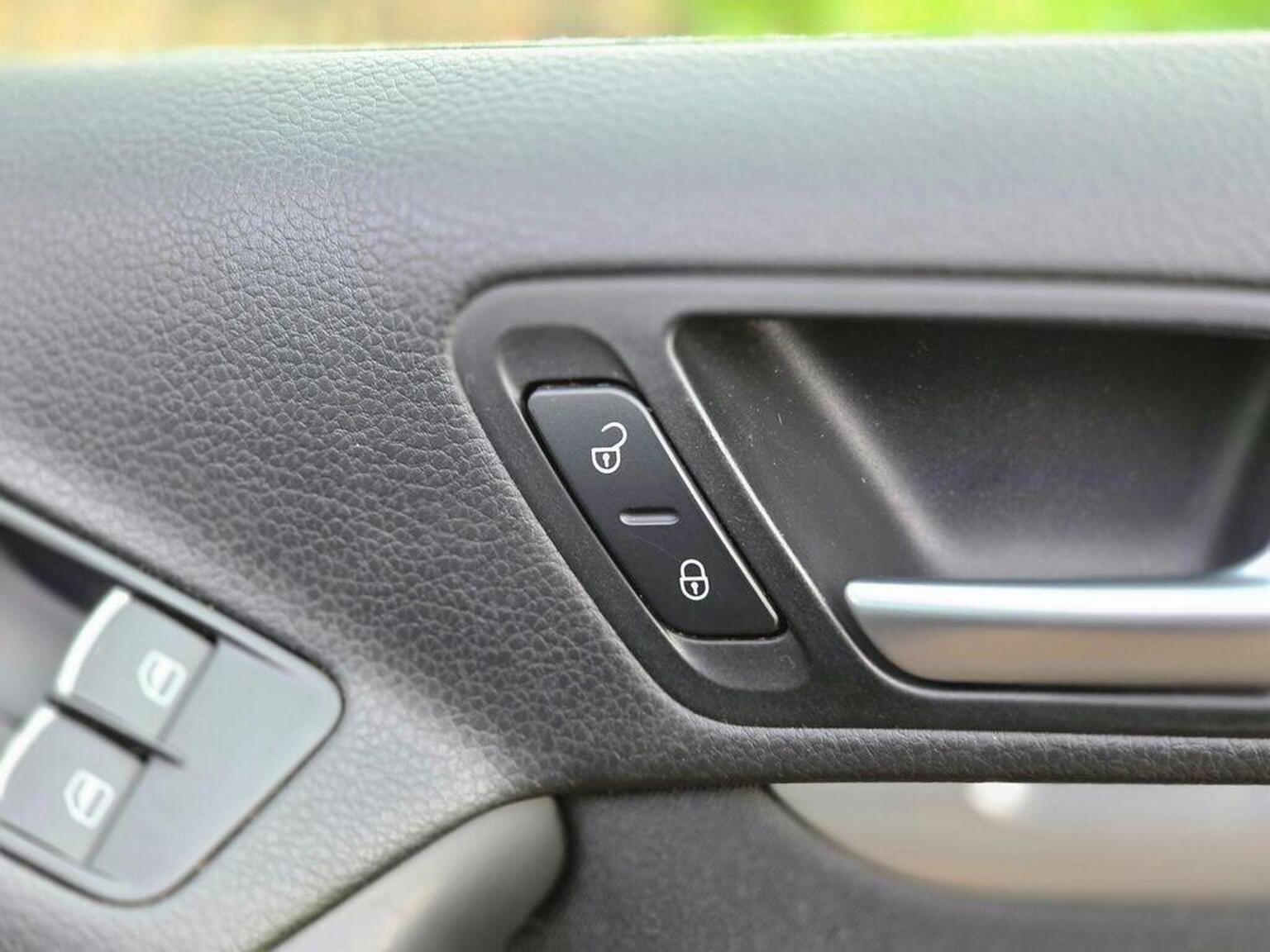 2014 Volkswagen Tiguan image 36