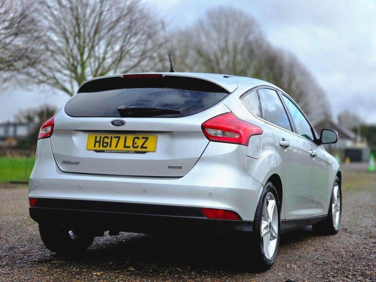 2017 Ford Focus image 7