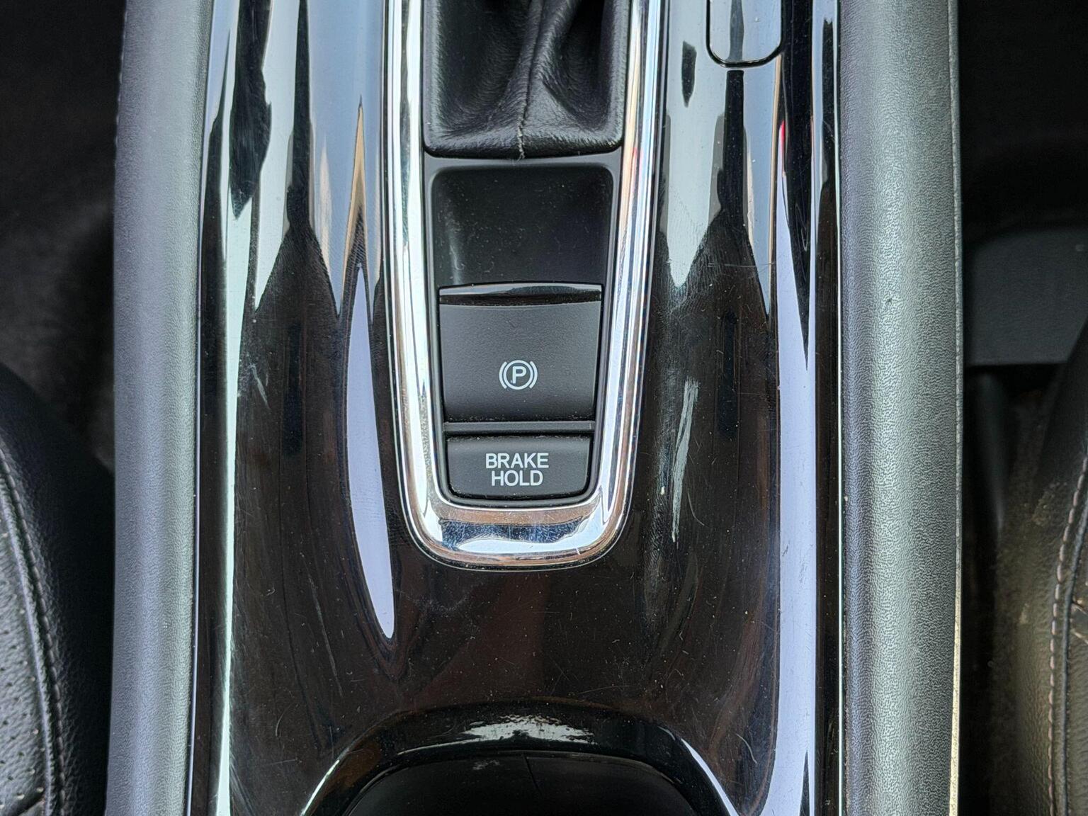 2016 Honda HR-V image 34