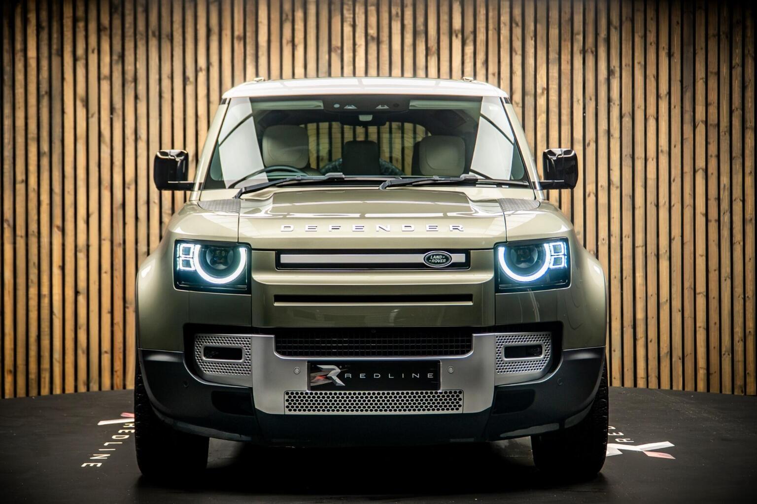 2024 Land Rover Defender 110 D250 HSE Auto 4WD — photograph 5
