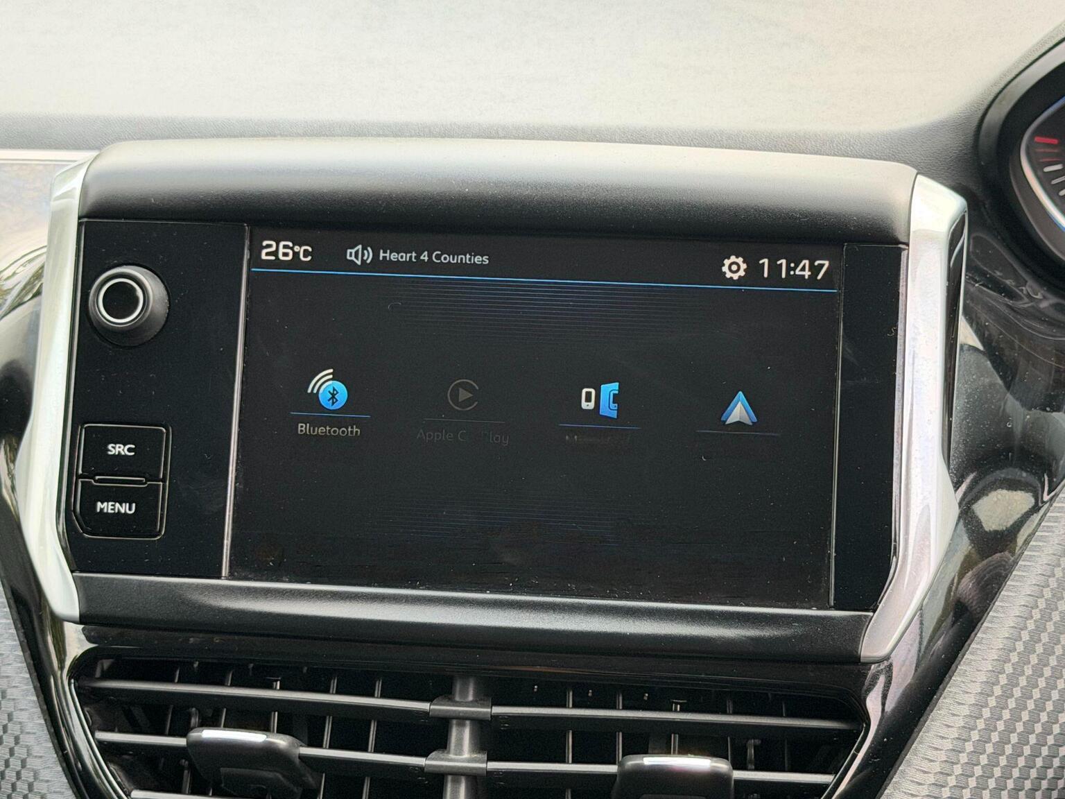 2018 Peugeot 2008 image 25