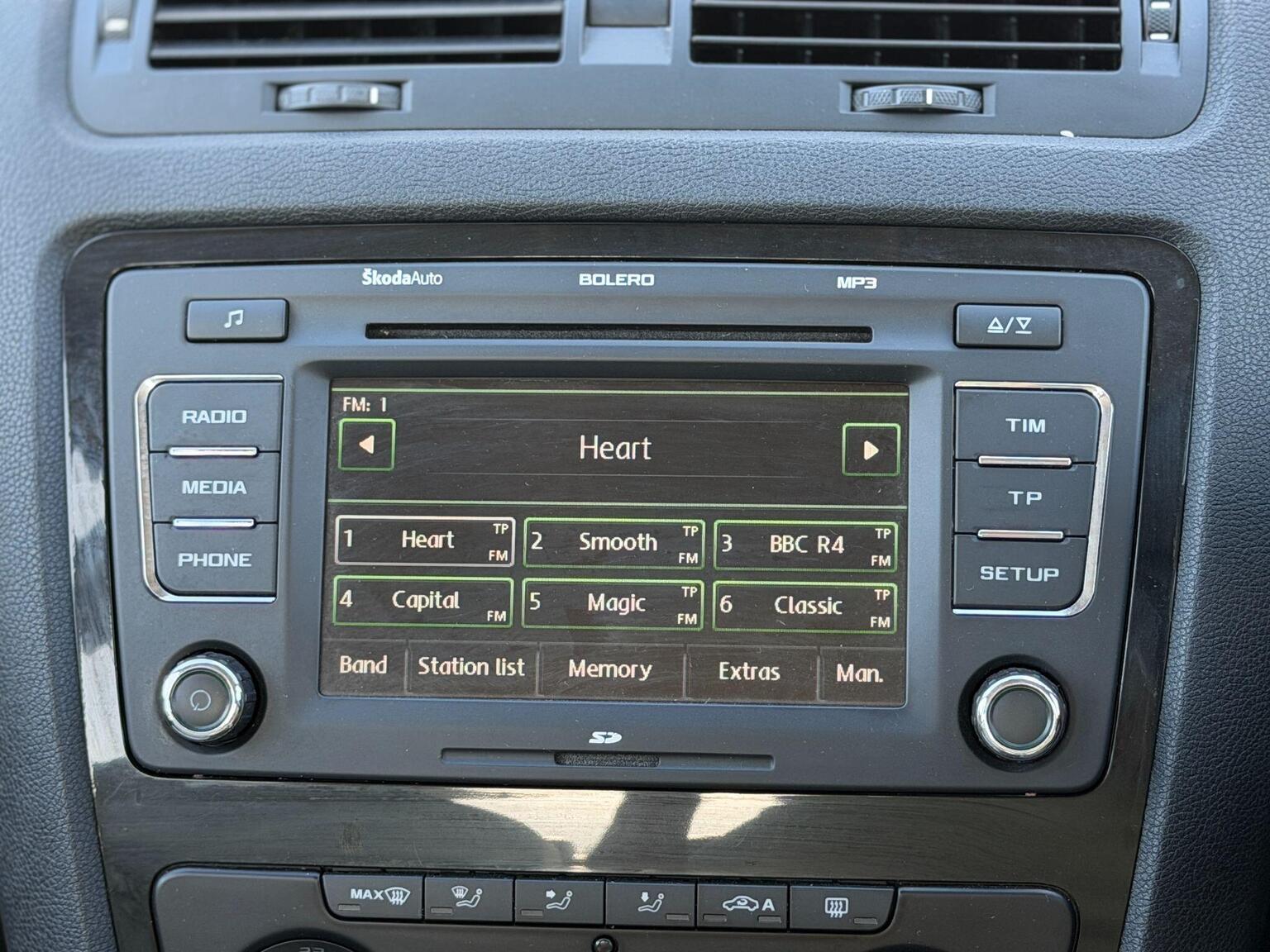 2009 Skoda Octavia image 32
