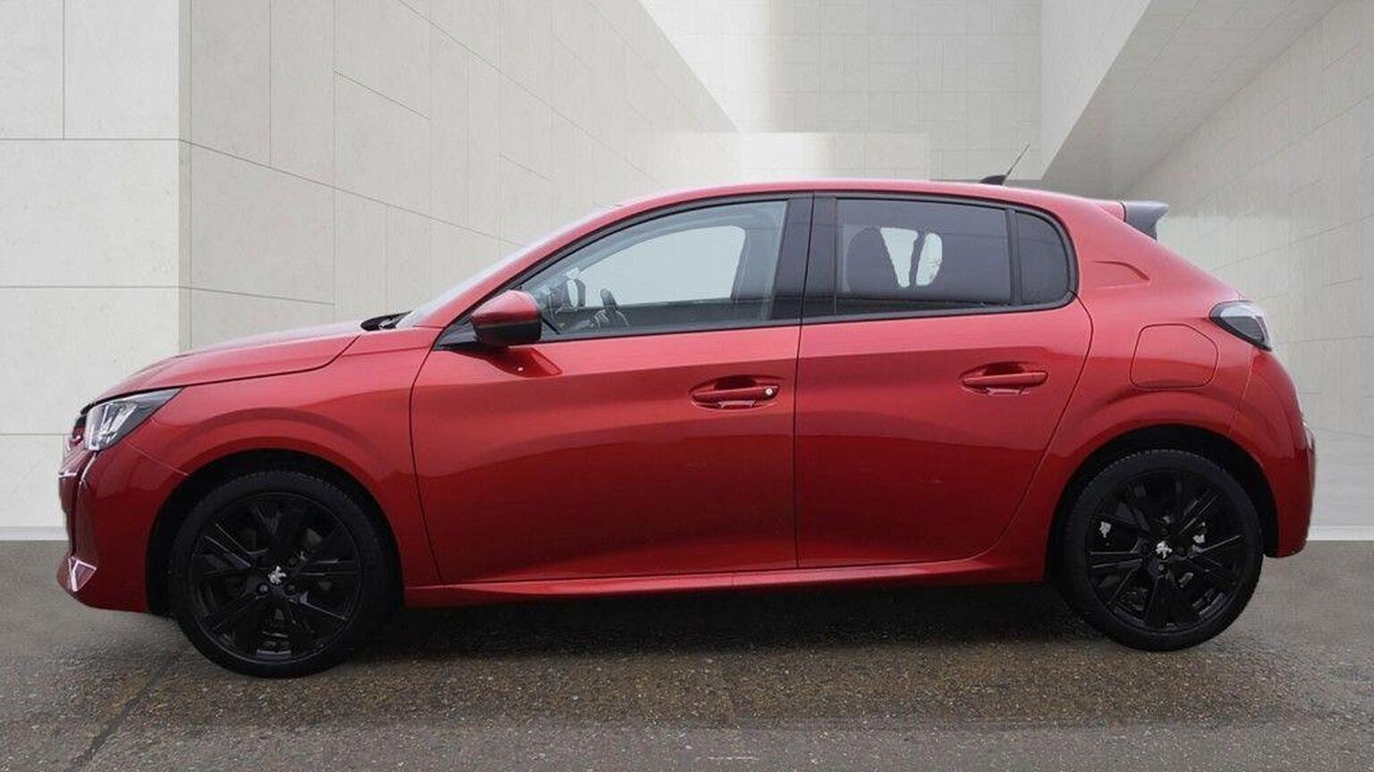 2020 Peugeot 208 image 7