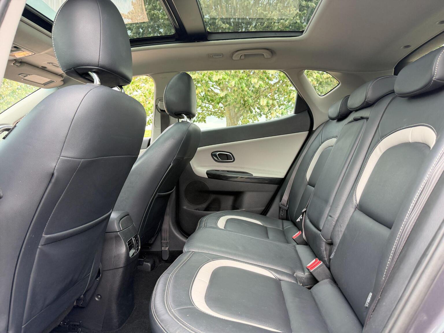 2015 Kia Ceed image 25
