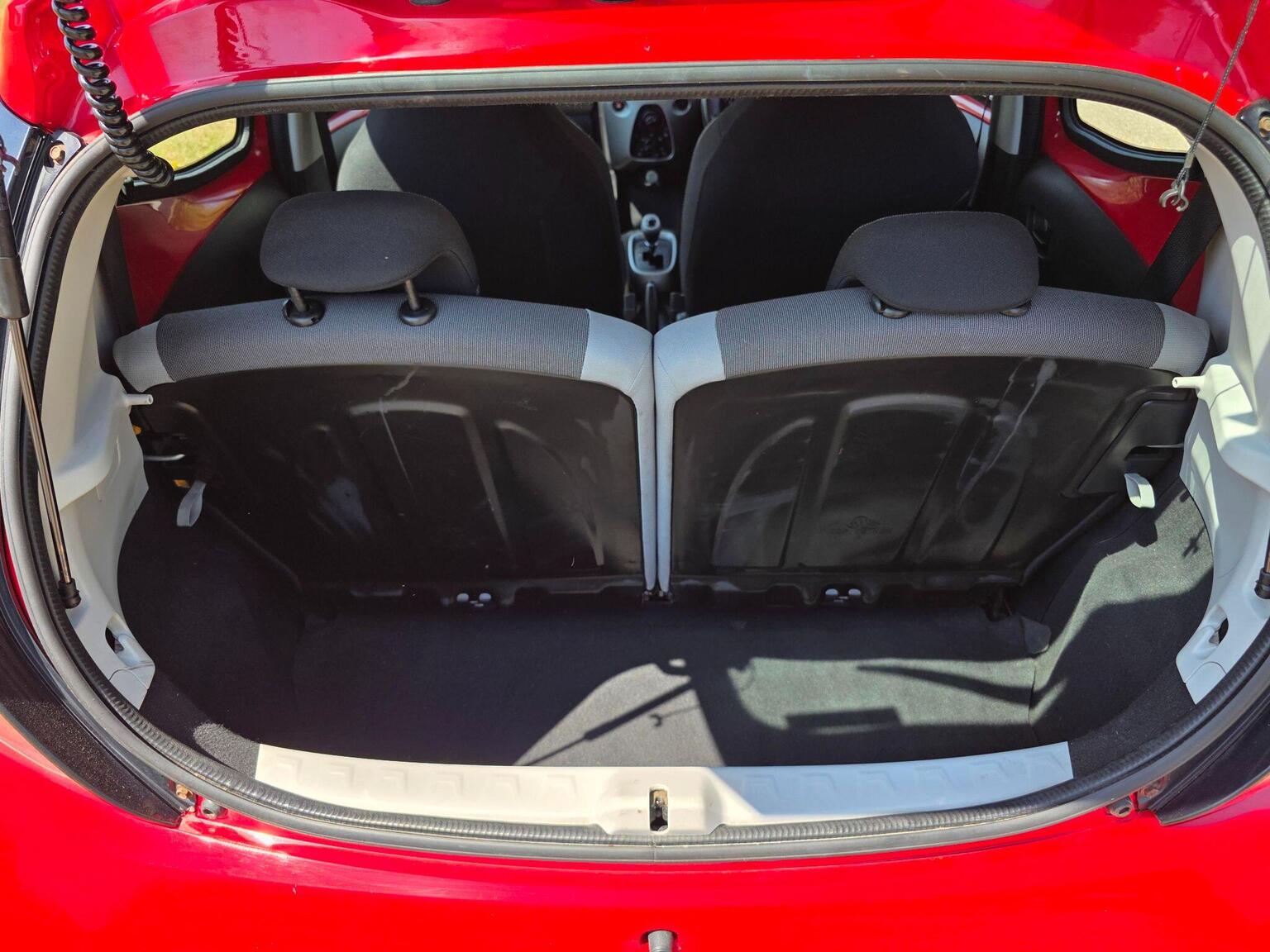 2015 Toyota AYGO image 49
