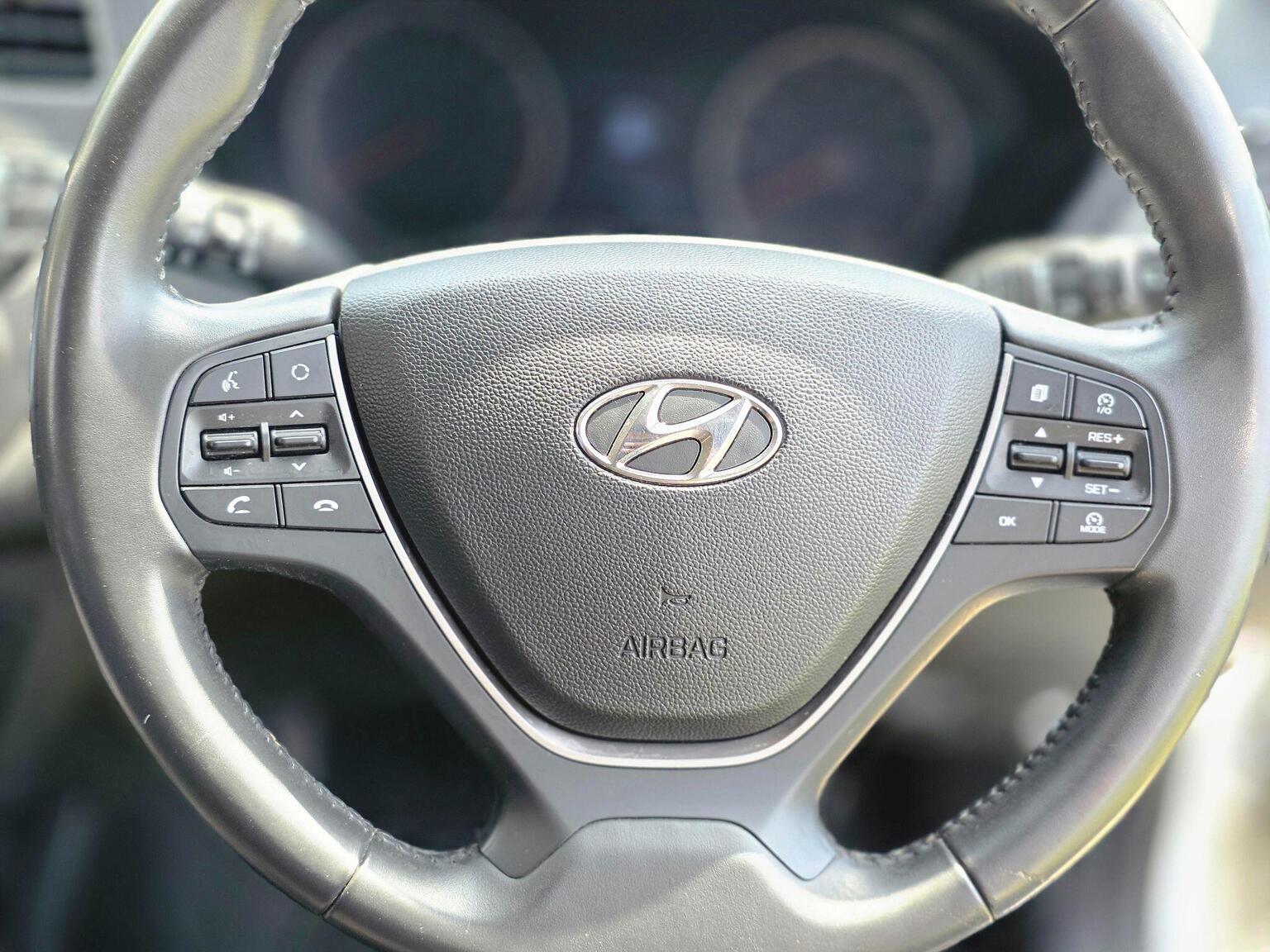 2018 Hyundai i20 image 44