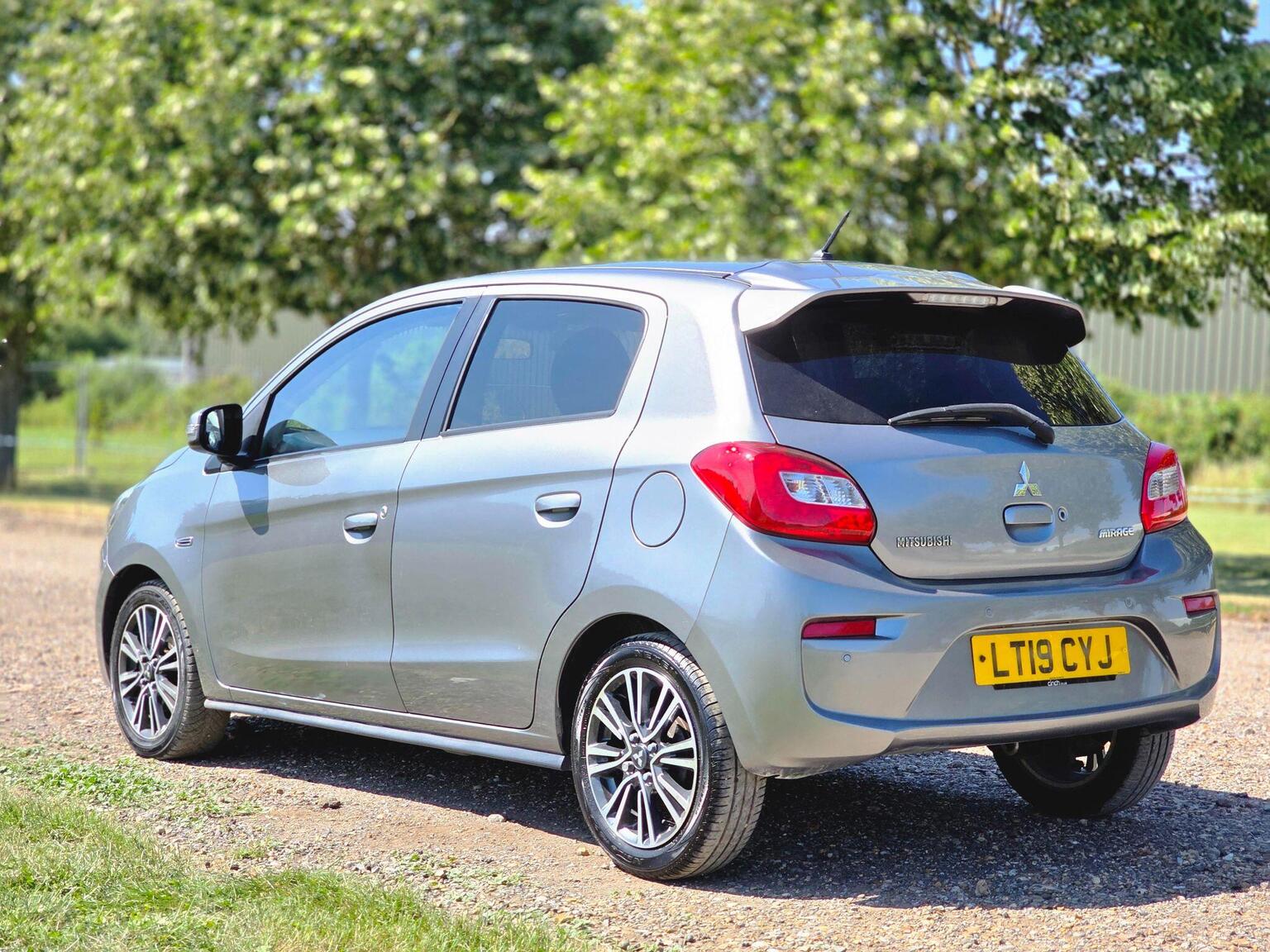 2019 Mitsubishi Mirage image 11