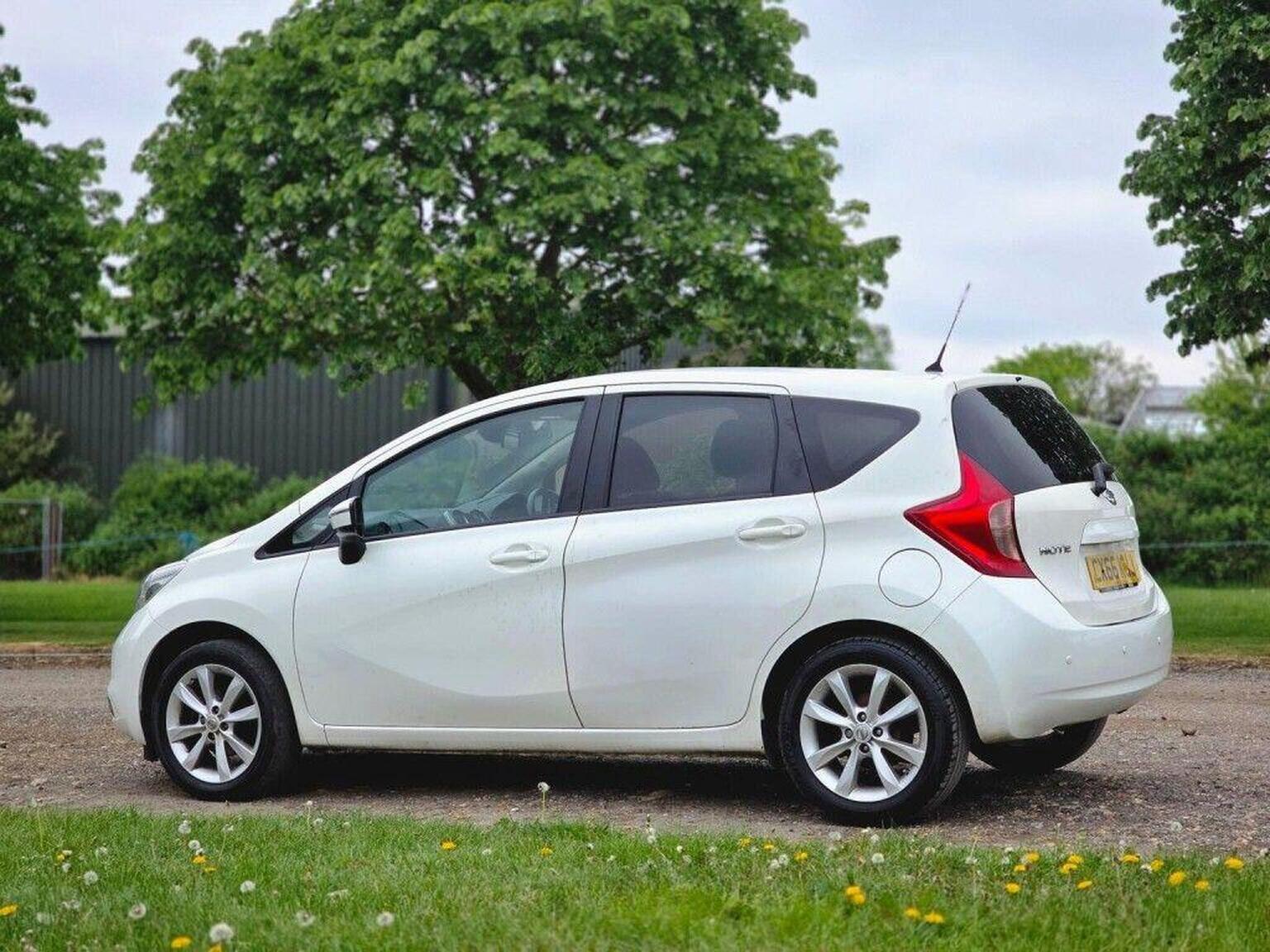 2016 Nissan Note image 12