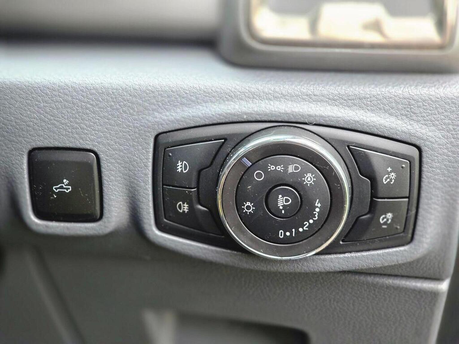 2018 Ford Ranger image 36