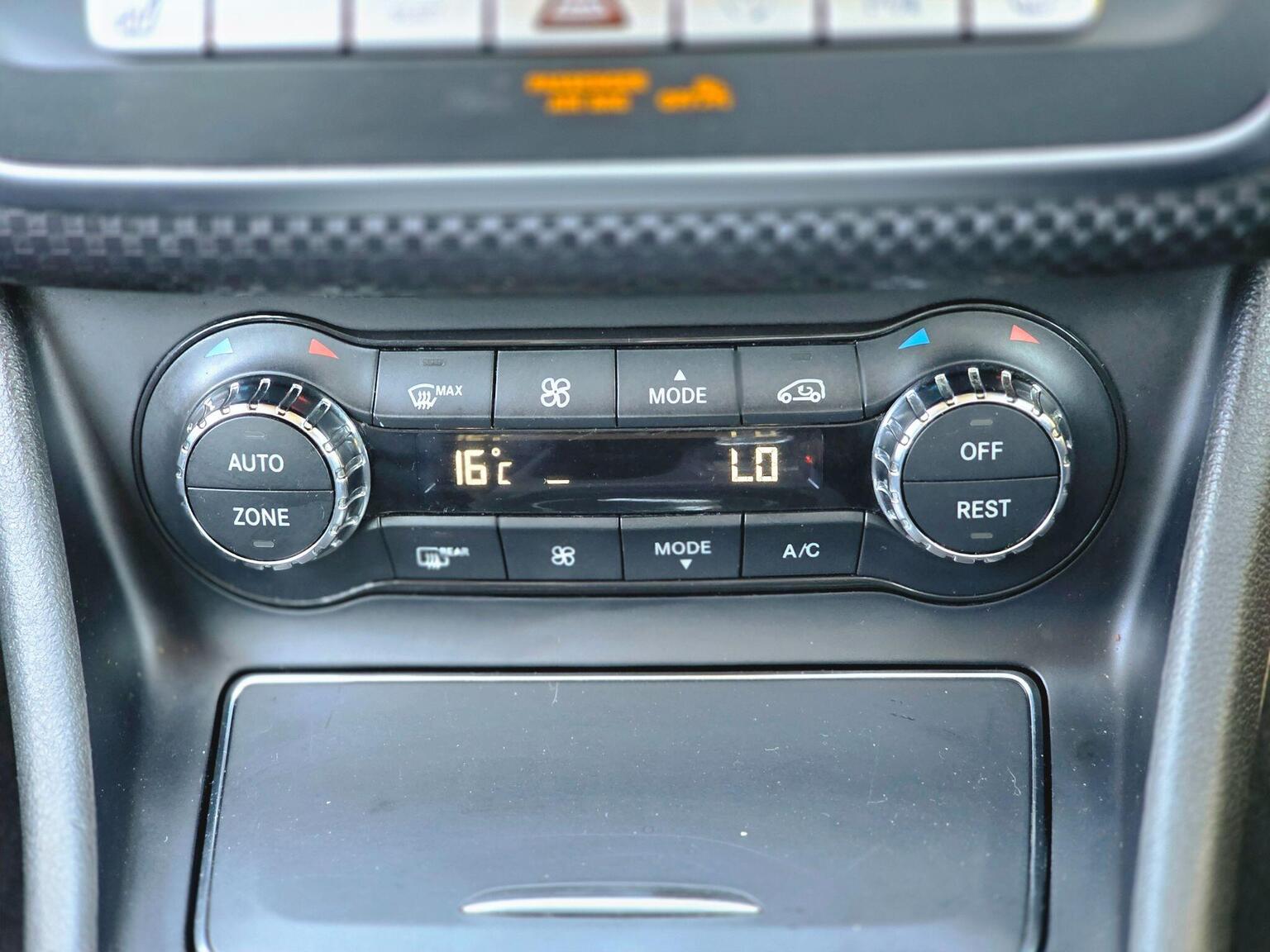 2016 Mercedes-Benz A Class image 33