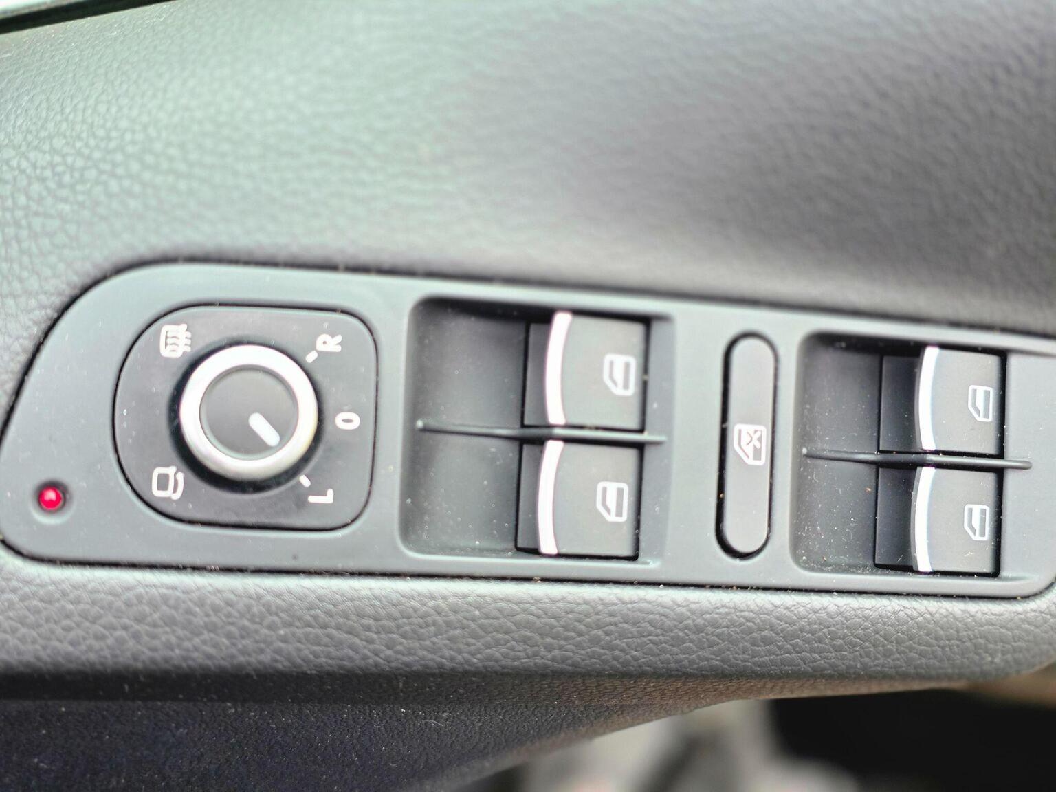 2014 Volkswagen Tiguan image 40