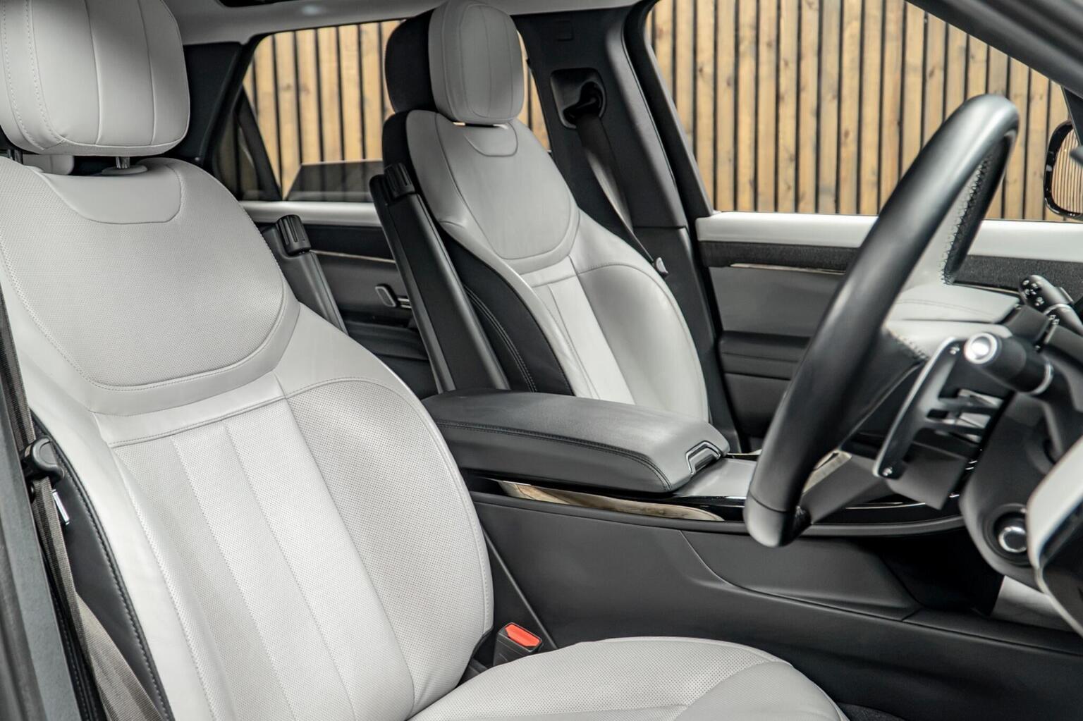 2023 Land Rover Range Rover Sport P400 Dynamic SE — photograph 2
