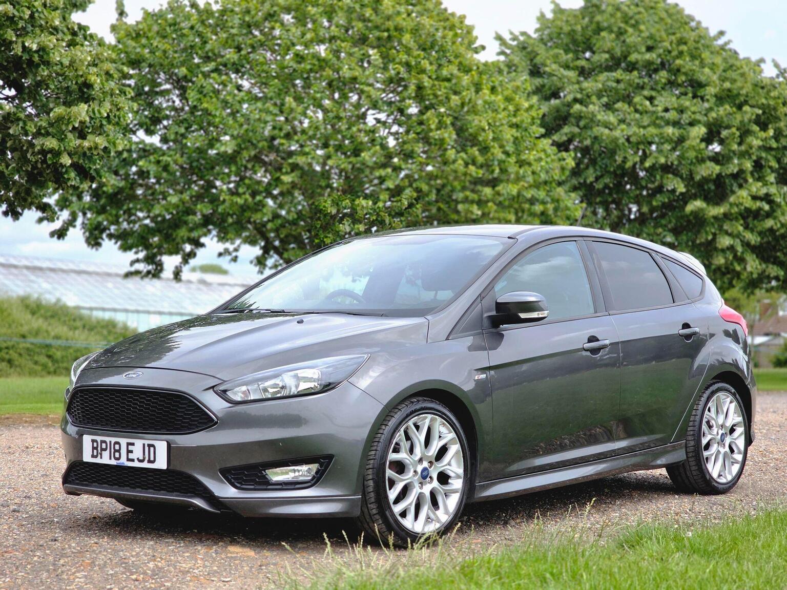 2018 Ford Focus image 16