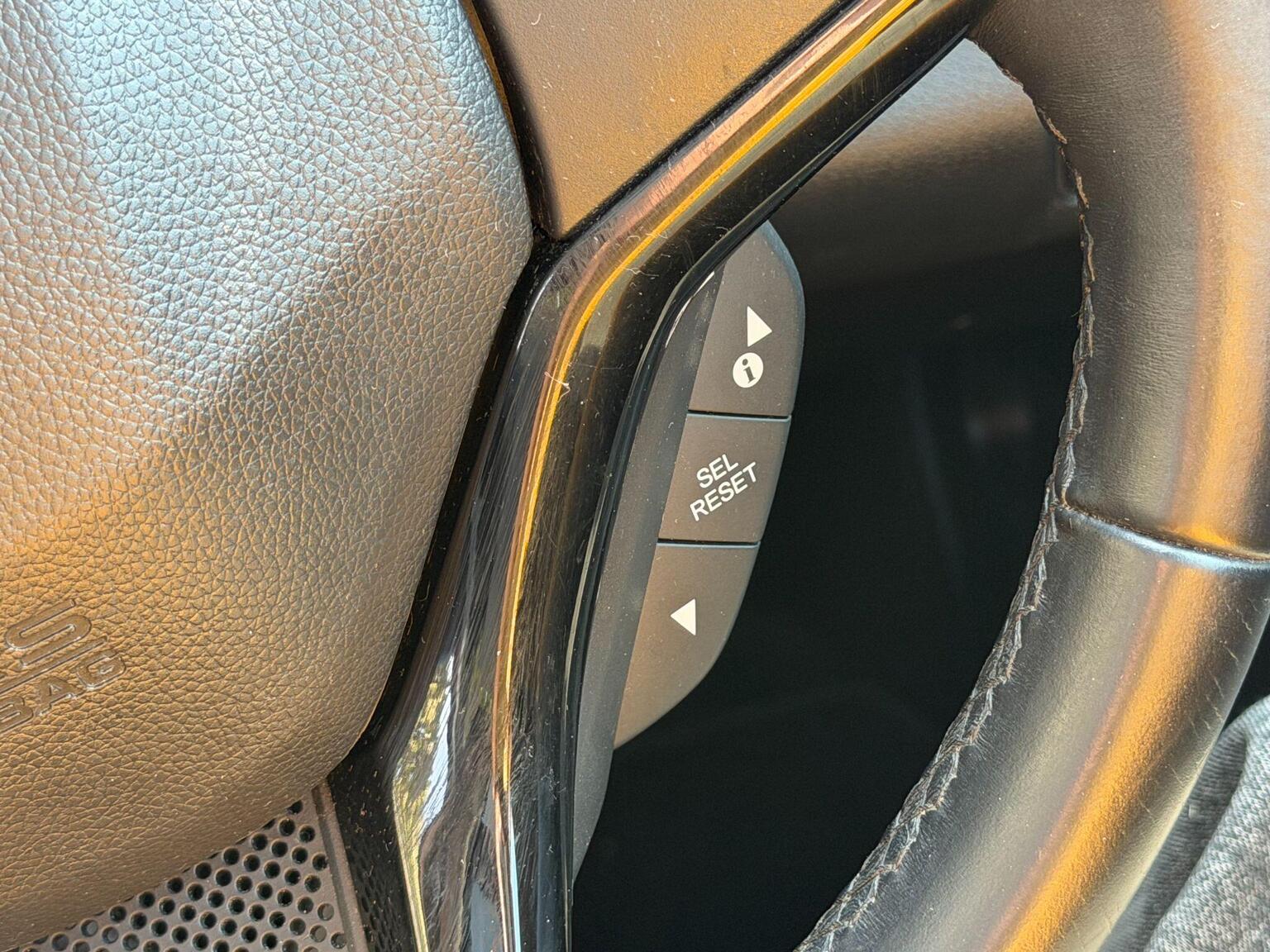 2016 Honda HR-V image 38