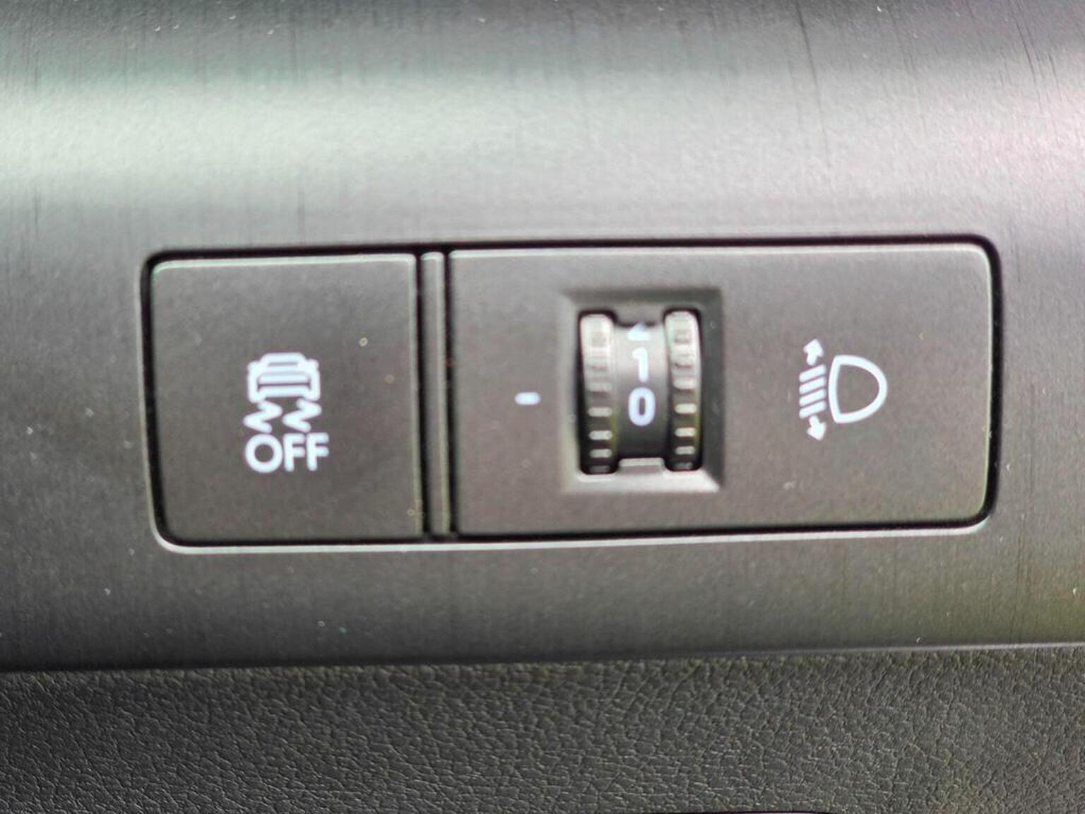 2024 Hyundai KONA image 40
