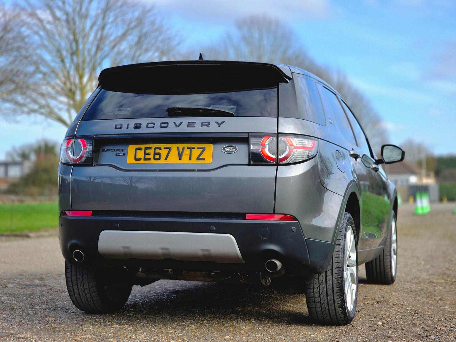 2018 Land Rover Discovery Sport image 7