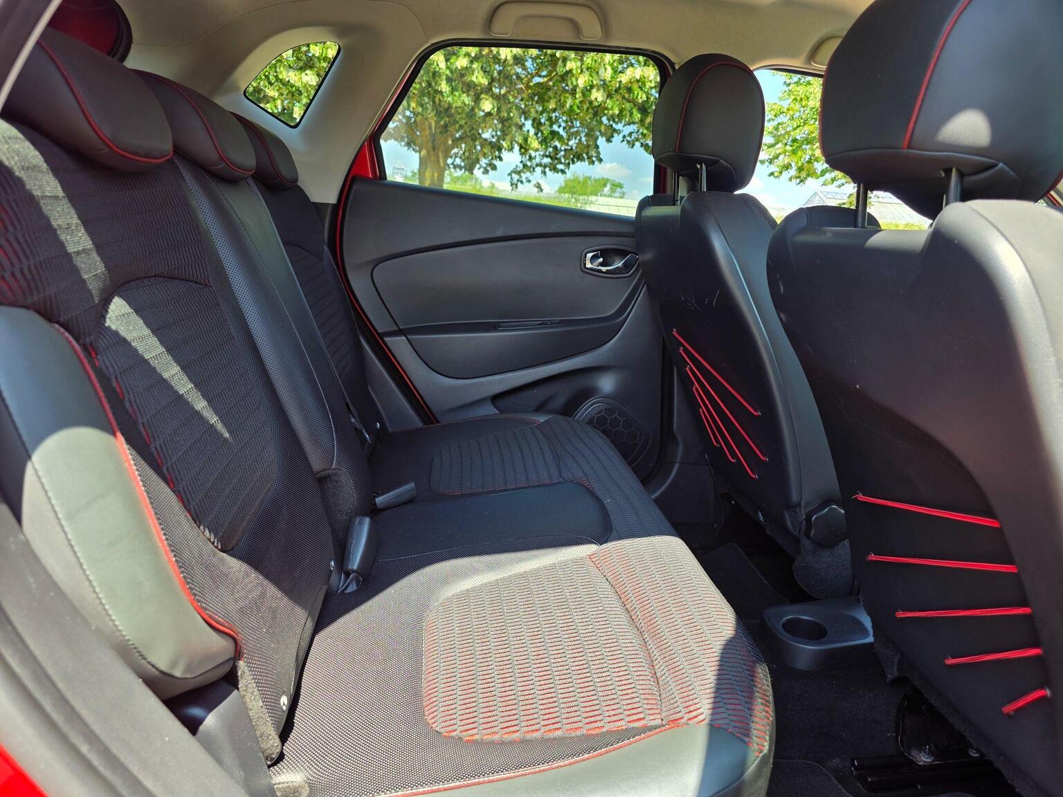 2015 Renault Captur image 26