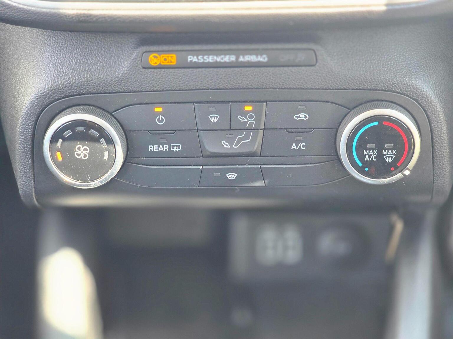 2020 Ford Focus image 42