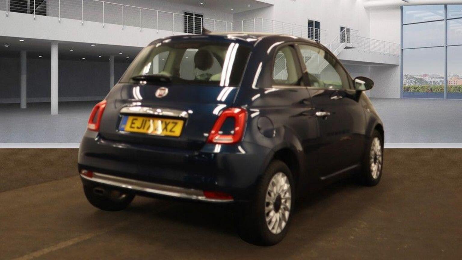 2017 Fiat 500 image 2