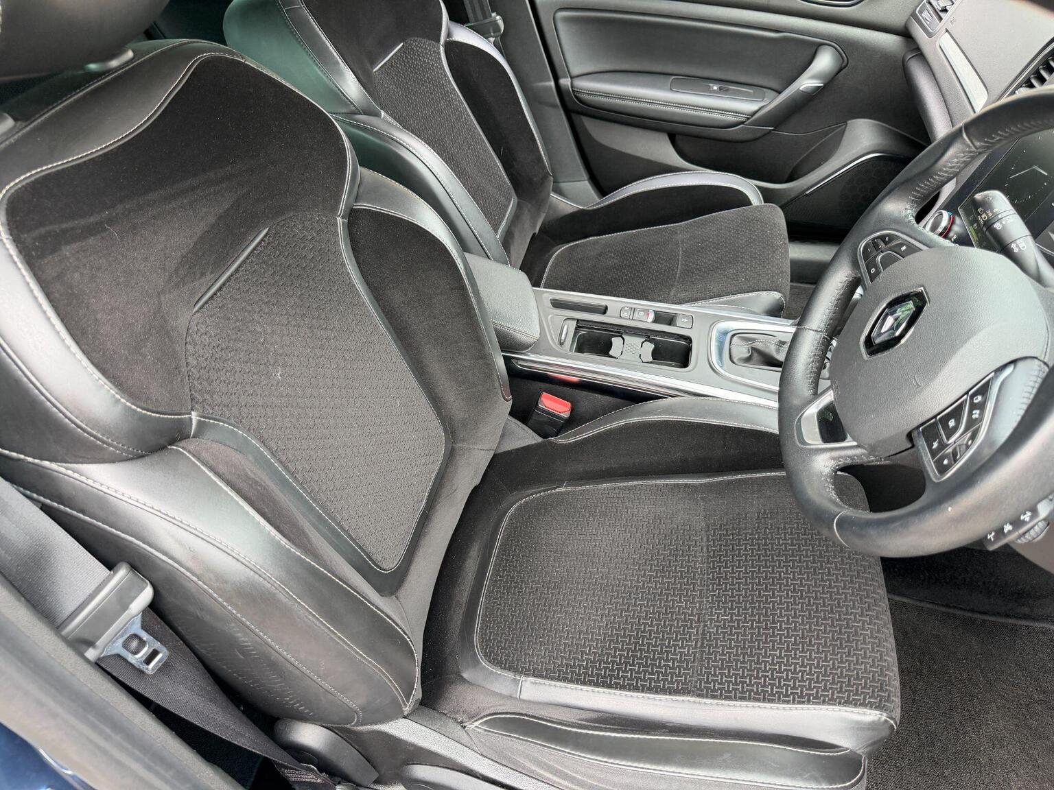 2017 Renault Megane image 29