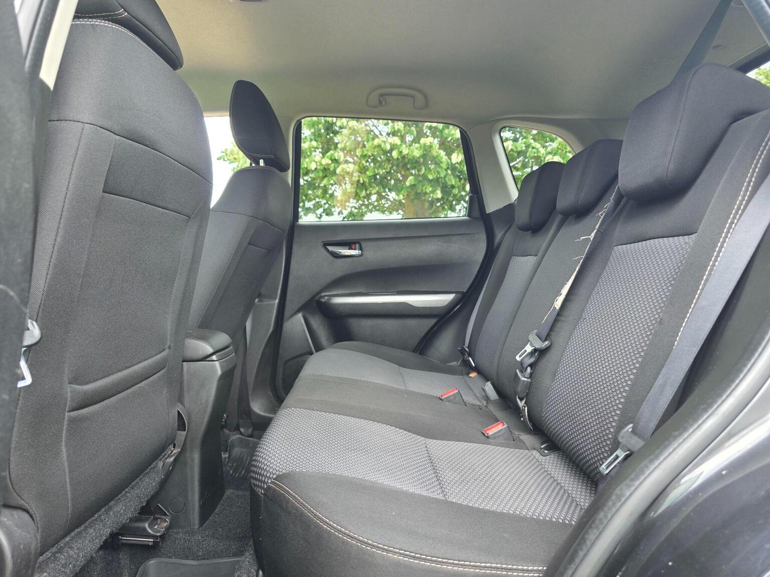 2019 Suzuki Vitara image 25