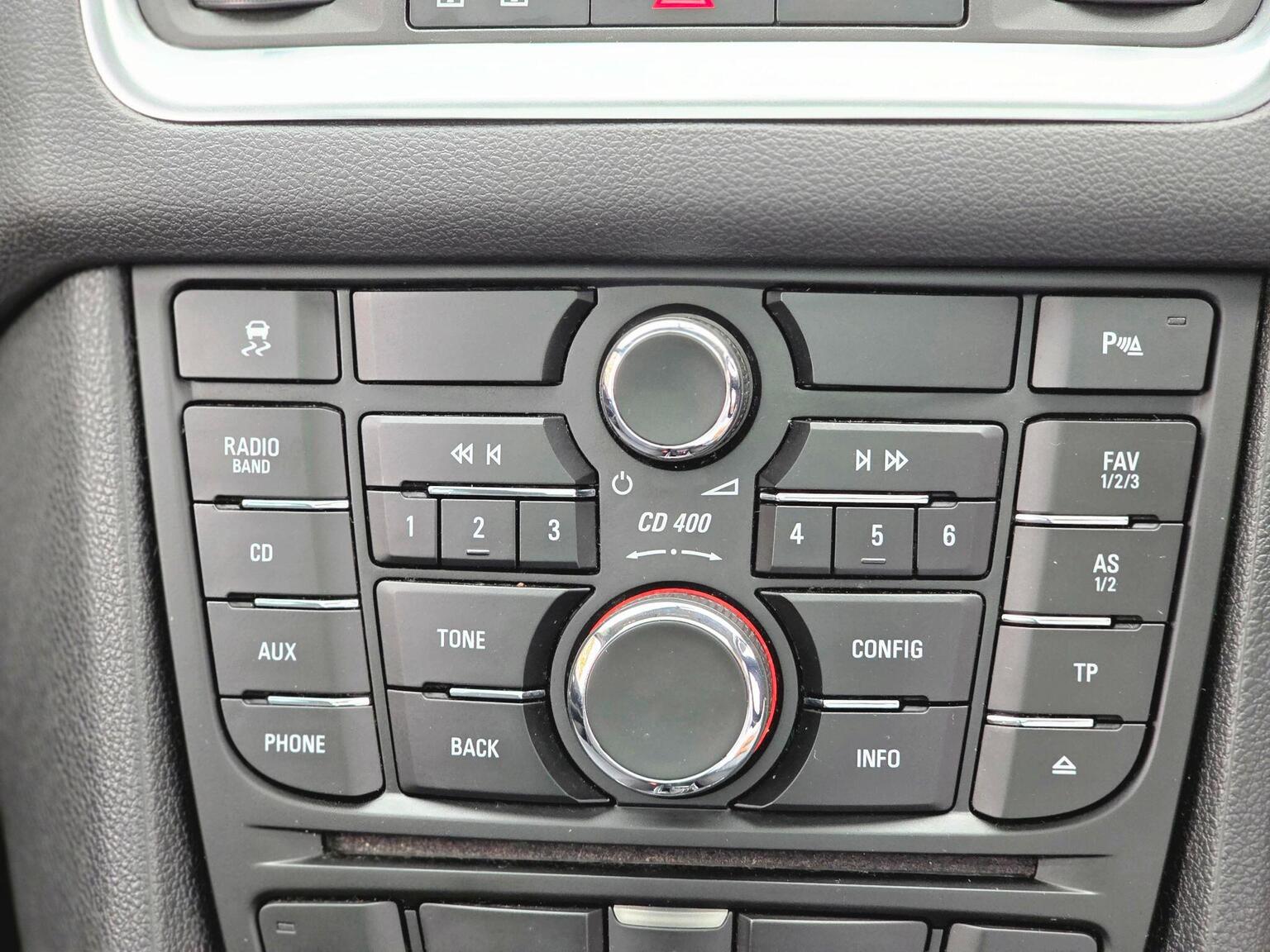 2016 Vauxhall Meriva image 34