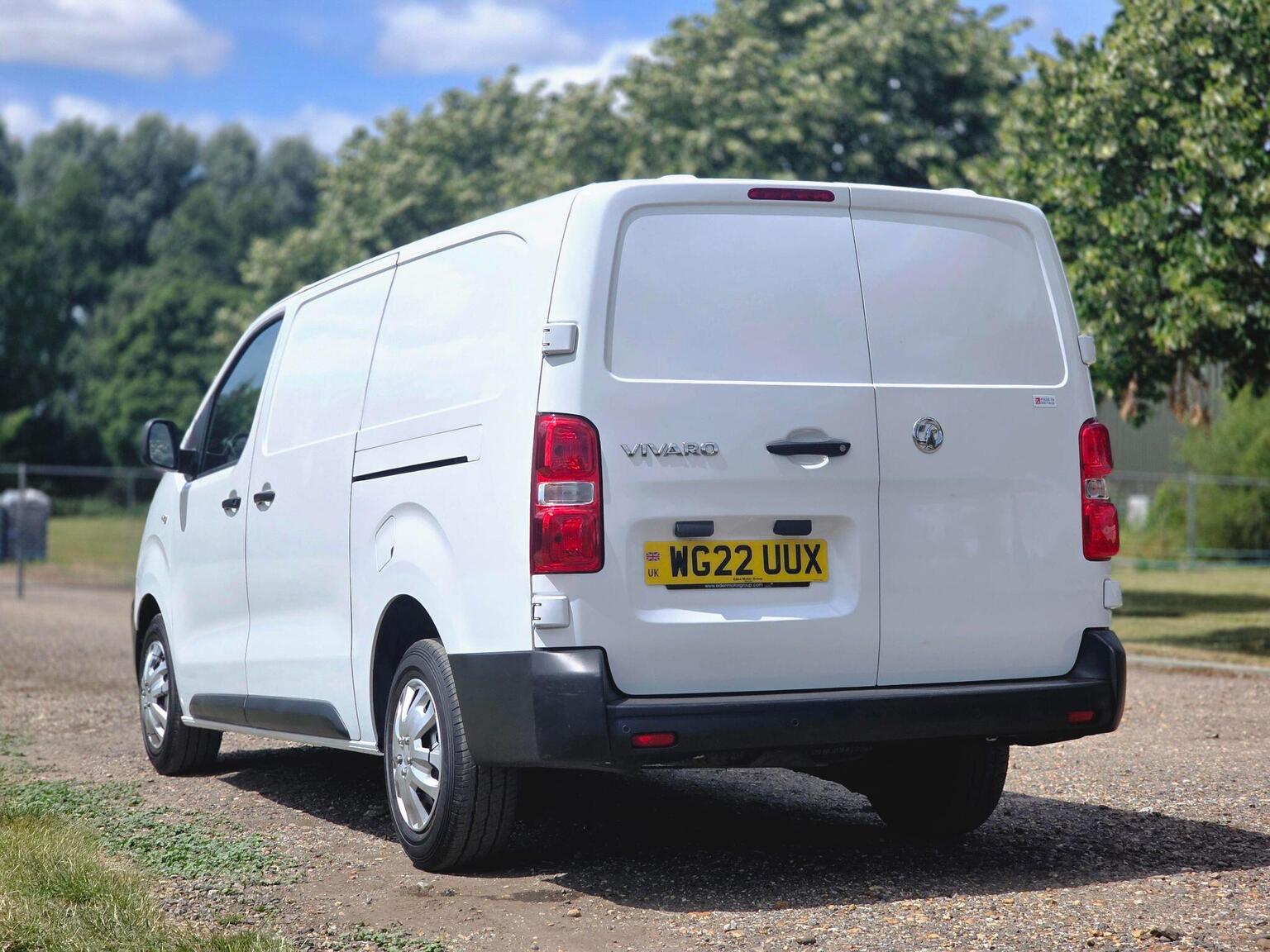 2022 Vauxhall Vivaro image 15