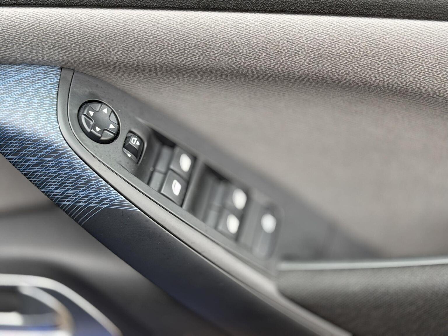 2019 Citroen Grand C4 SpaceTourer image 35