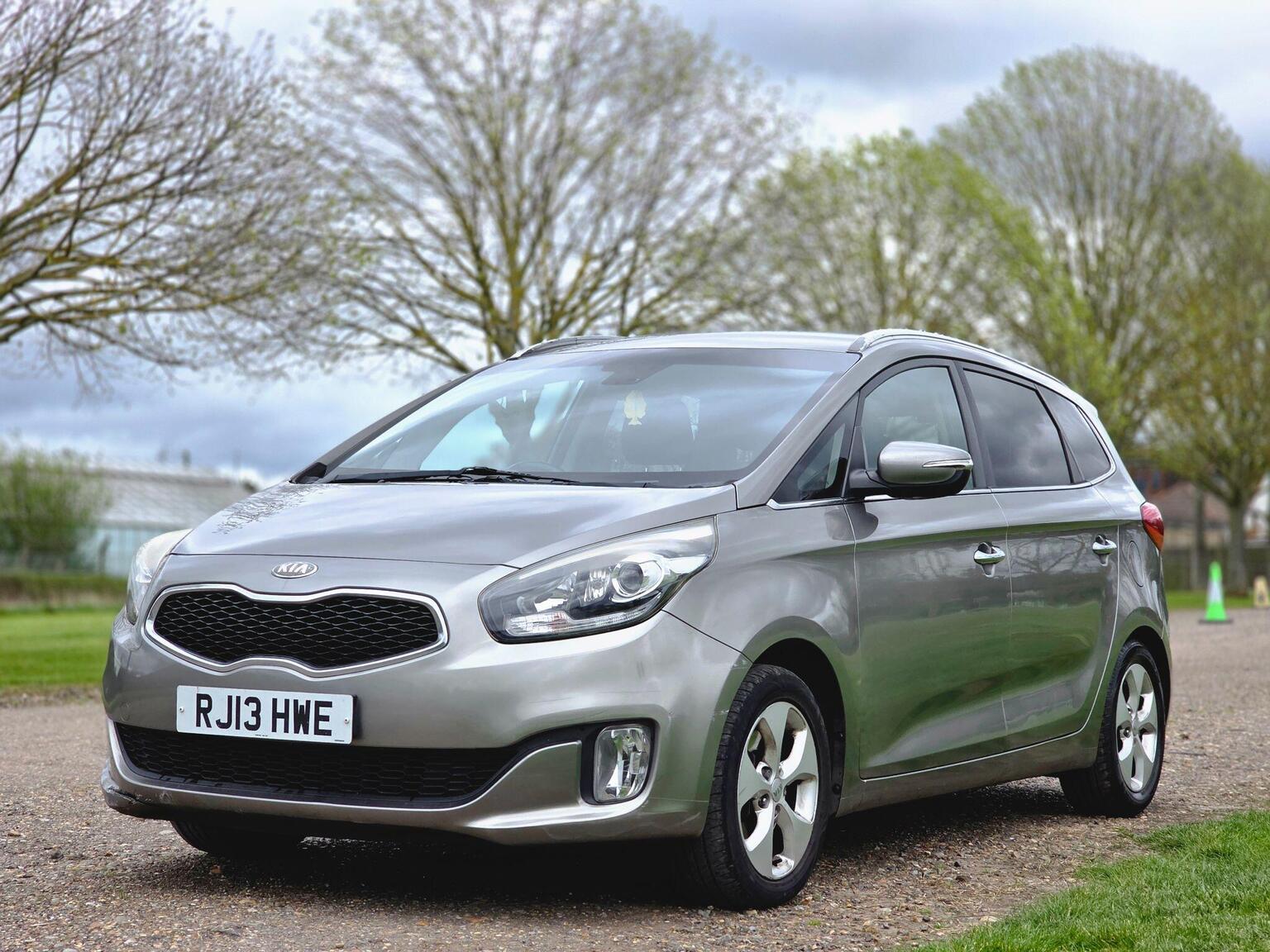 2013 Kia Carens image 14
