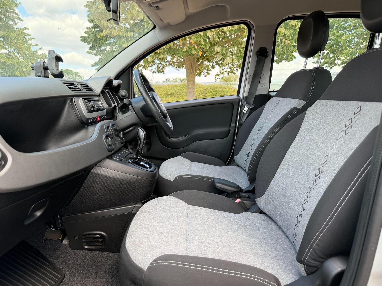 2017 Fiat Panda image 21