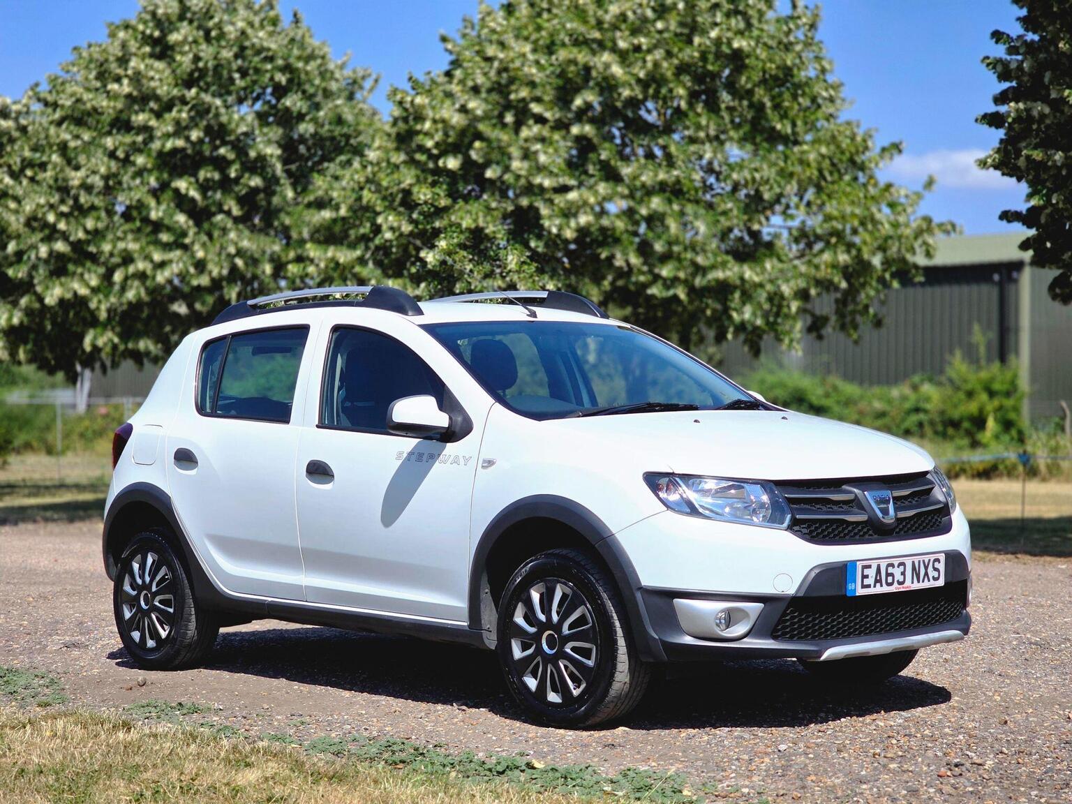 2013 Dacia Sandero Stepway image 2