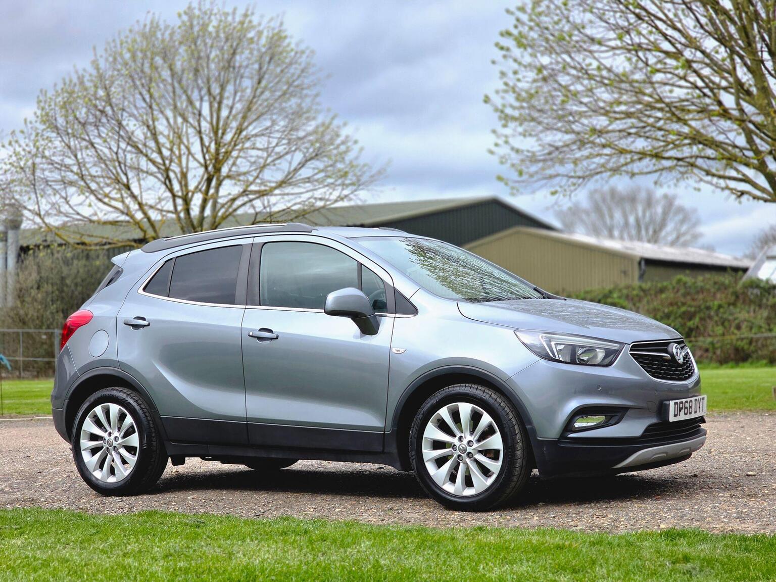 2018 Vauxhall Mokka X image 2