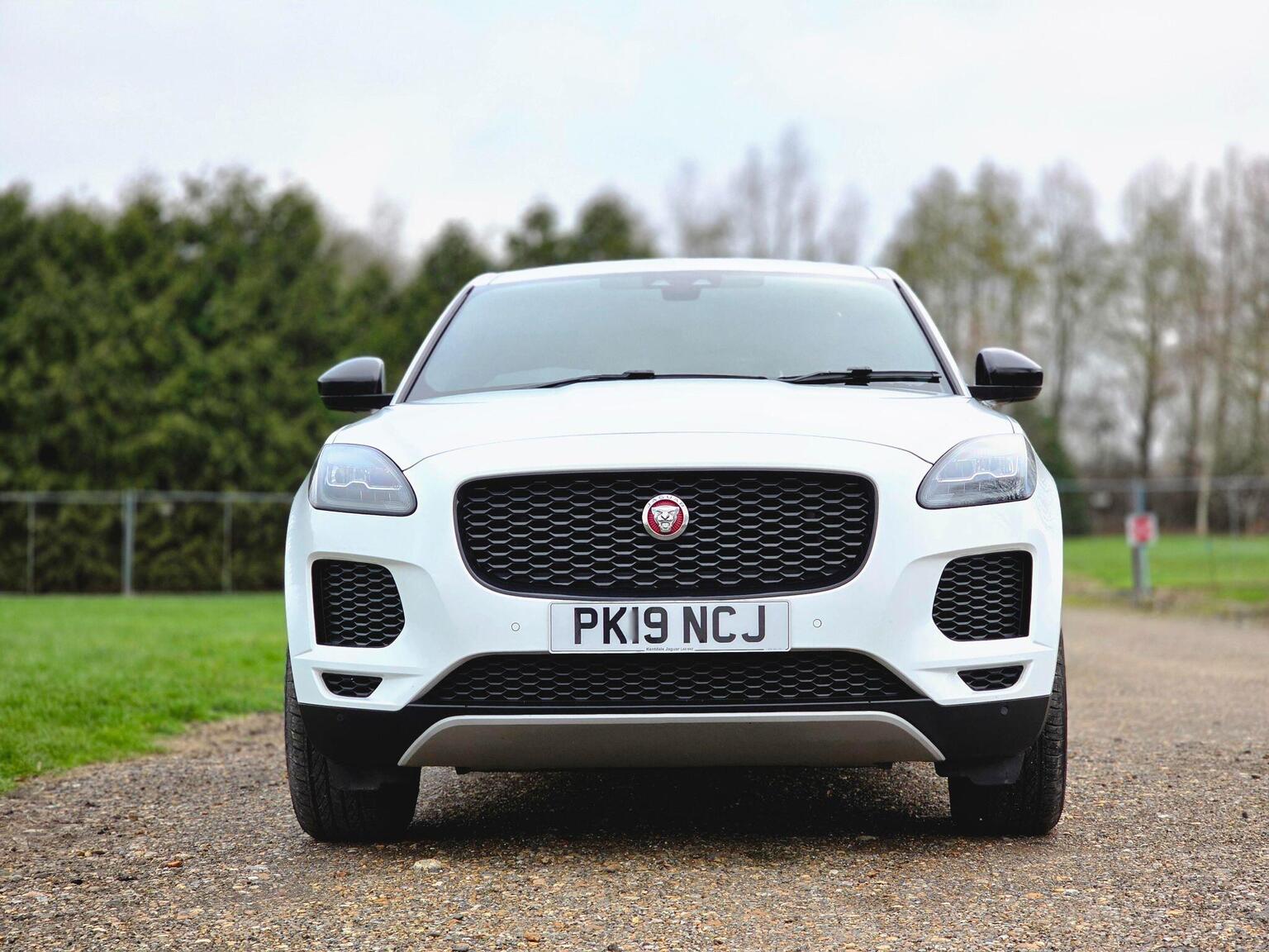2019 Jaguar E-PACE image 19
